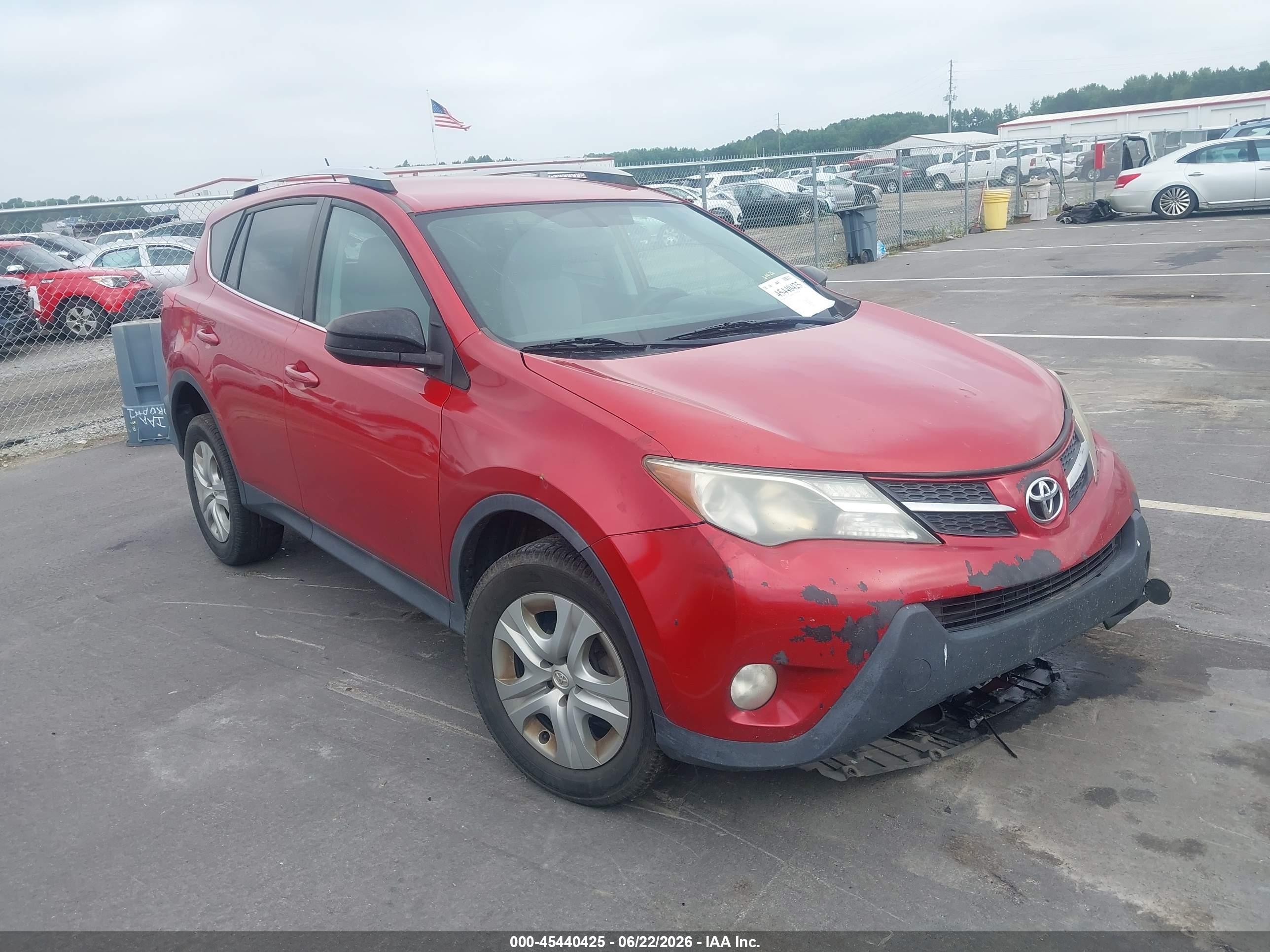 2015 Toyota Rav4 Le Red vin: 2T3ZFREV5FW227283