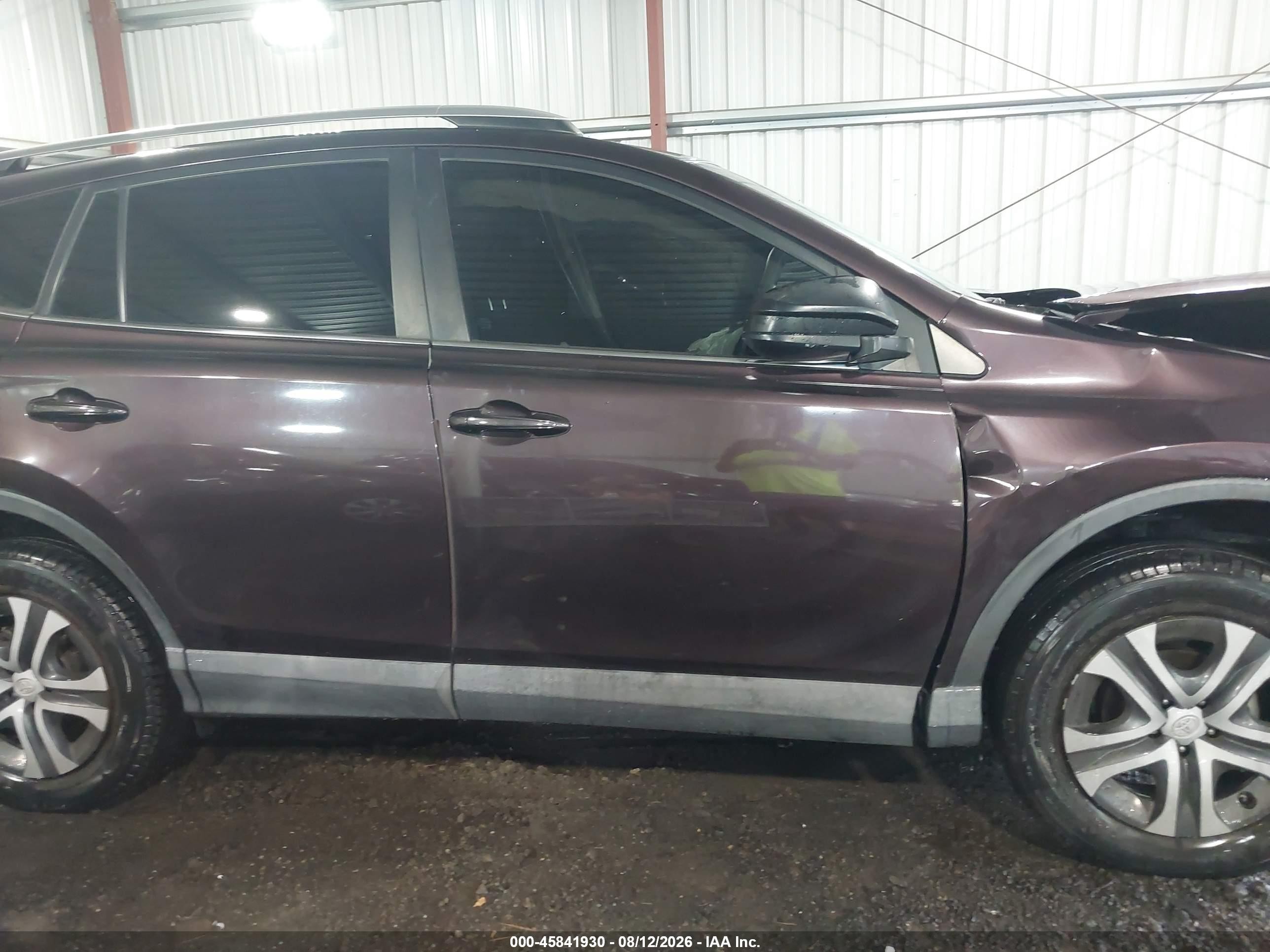 2017 Toyota Rav4 Le Purple vin: 2T3ZFREV5HW368468