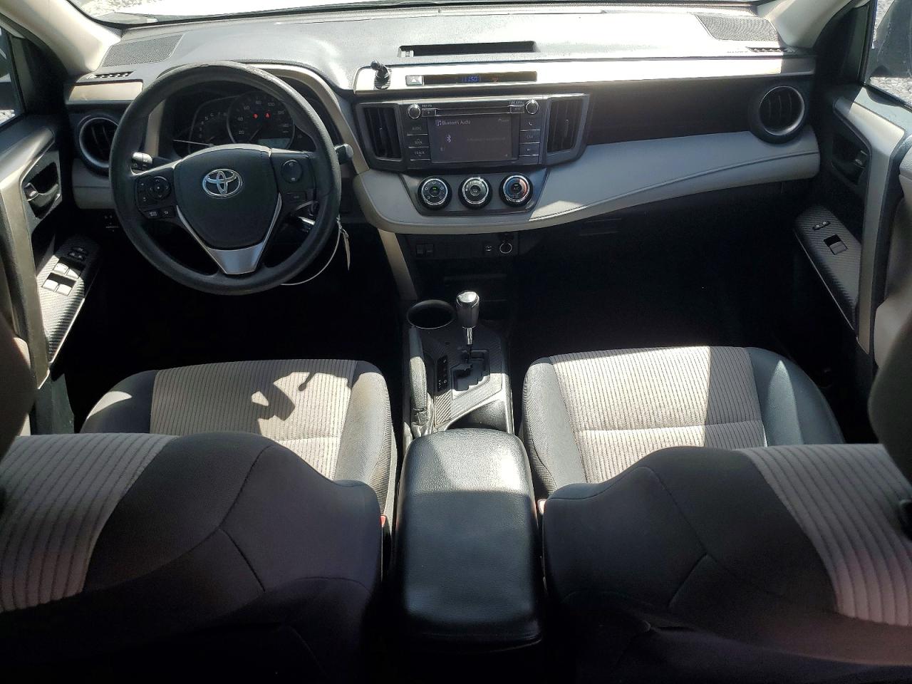 2013 Toyota Rav4 Le White vin: 2T3ZFREV6DW038607