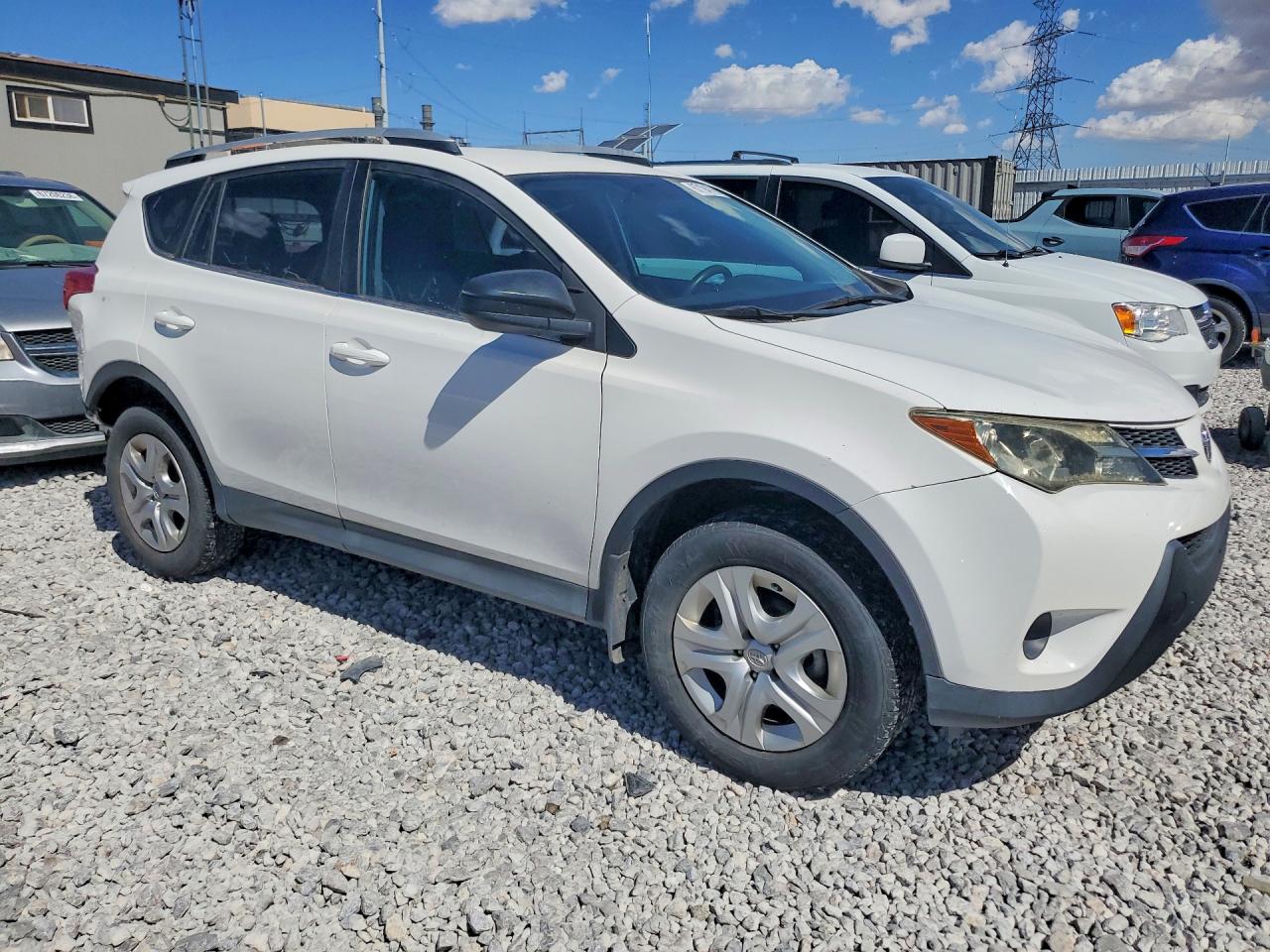 2013 Toyota Rav4 Le White vin: 2T3ZFREV6DW038607