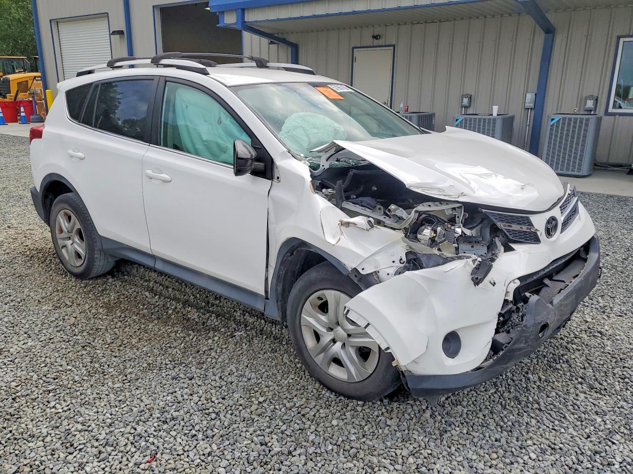 2014 Toyota Rav4 Le White vin: 2T3ZFREV6EW081586