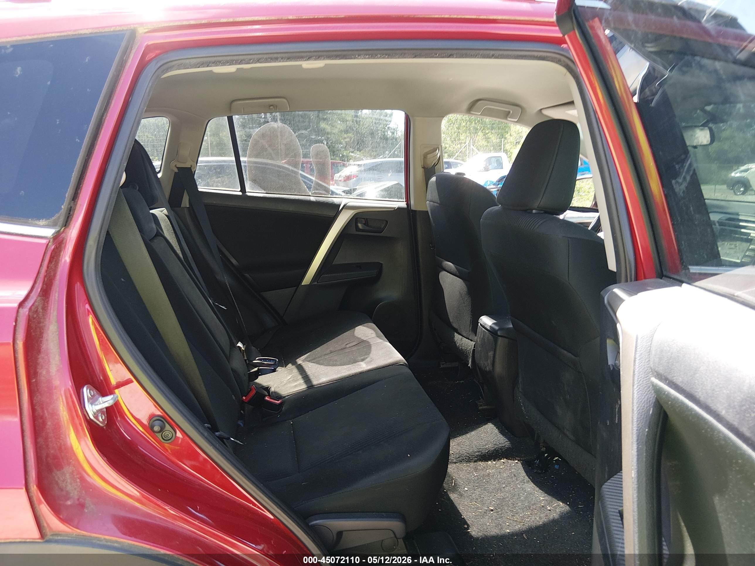 2014 Toyota Rav4 Le Red vin: 2T3ZFREV6EW110827