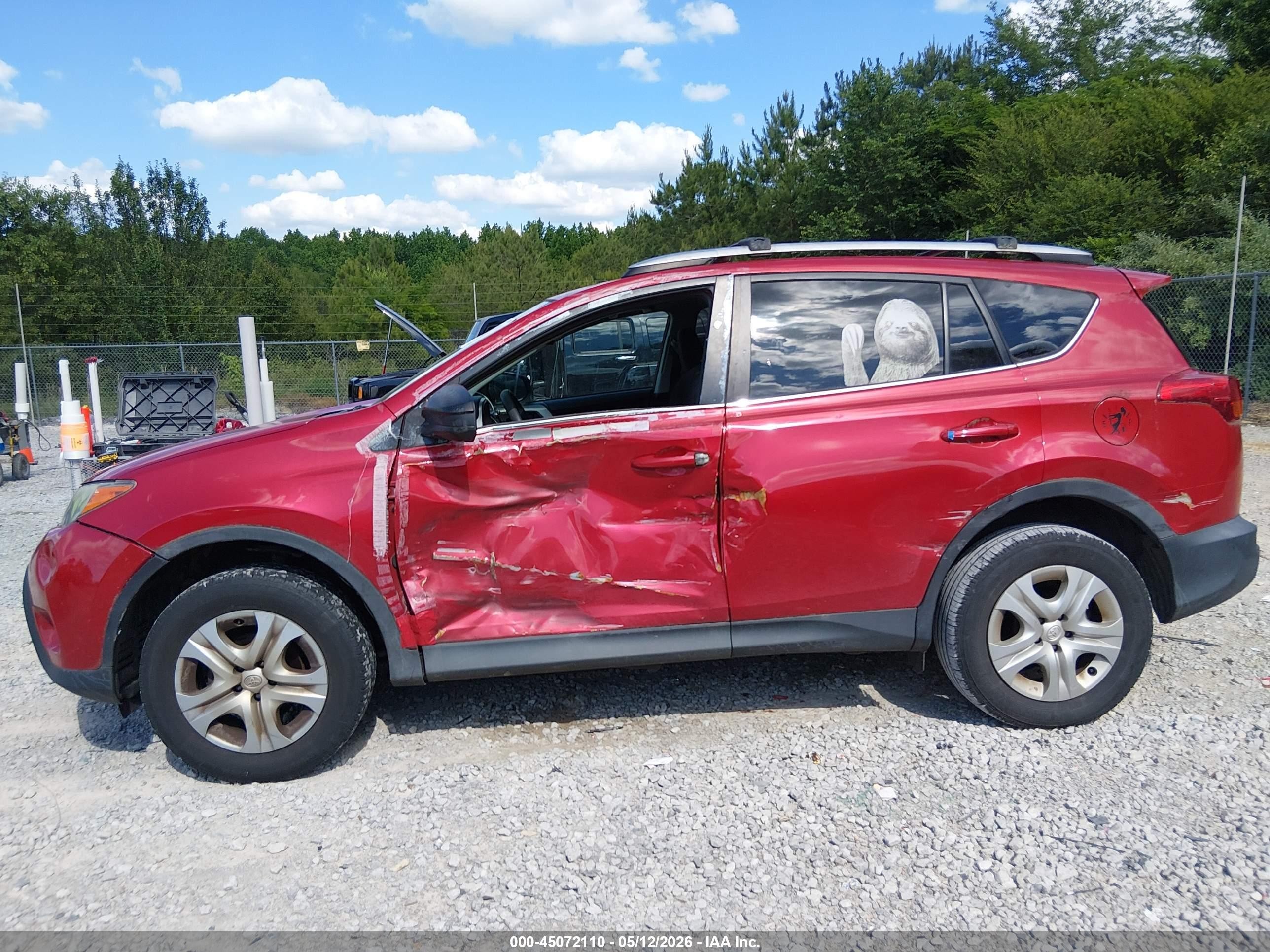 2014 Toyota Rav4 Le Red vin: 2T3ZFREV6EW110827