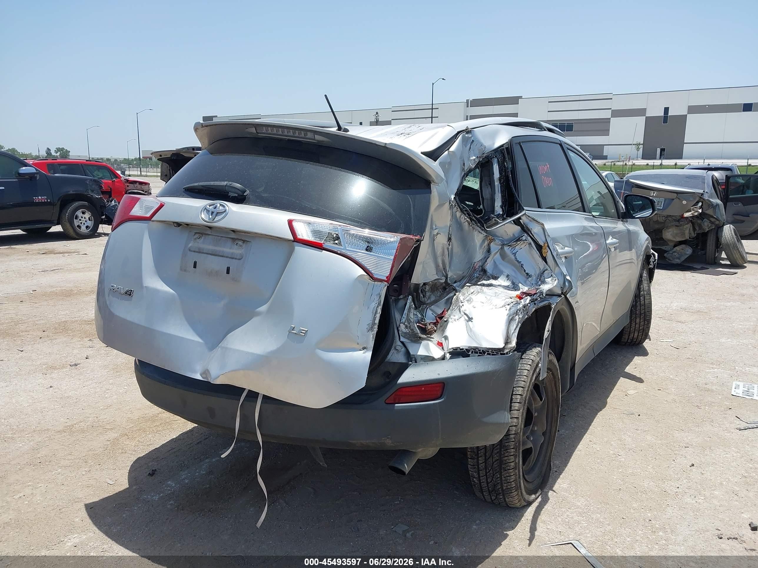 2014 Toyota Rav4 Le Silver vin: 2T3ZFREV6EW114165