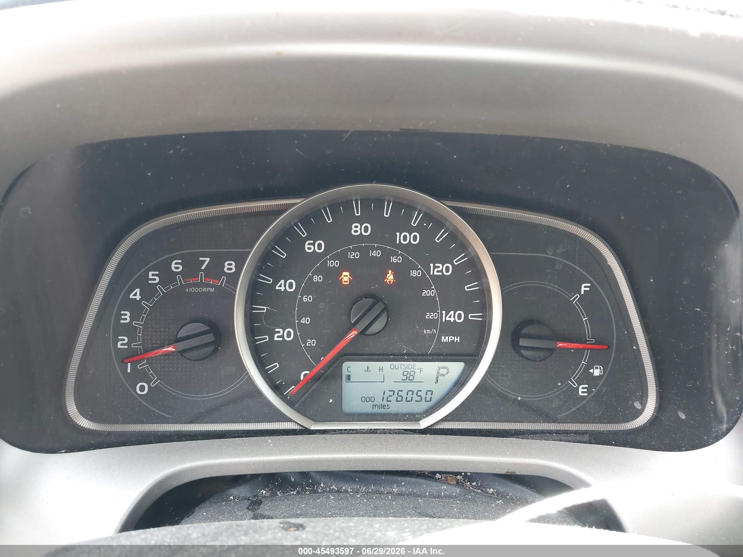2014 Toyota Rav4 Le Silver vin: 2T3ZFREV6EW114165