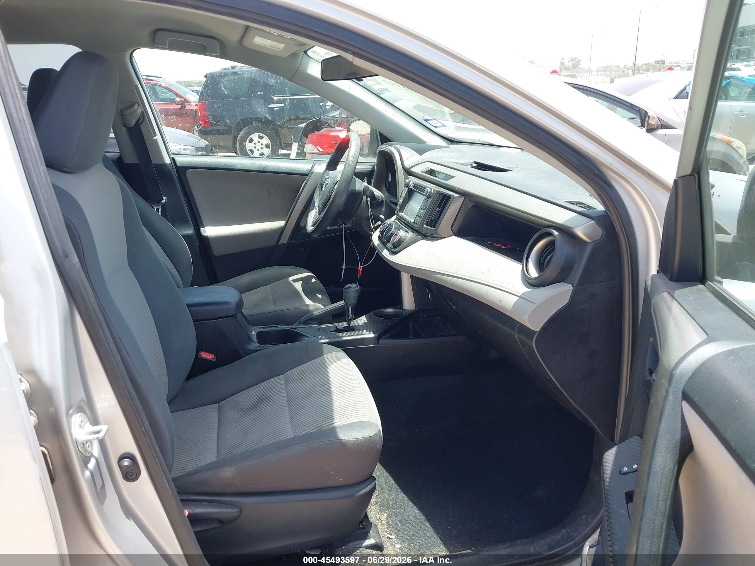 2014 Toyota Rav4 Le Silver vin: 2T3ZFREV6EW114165