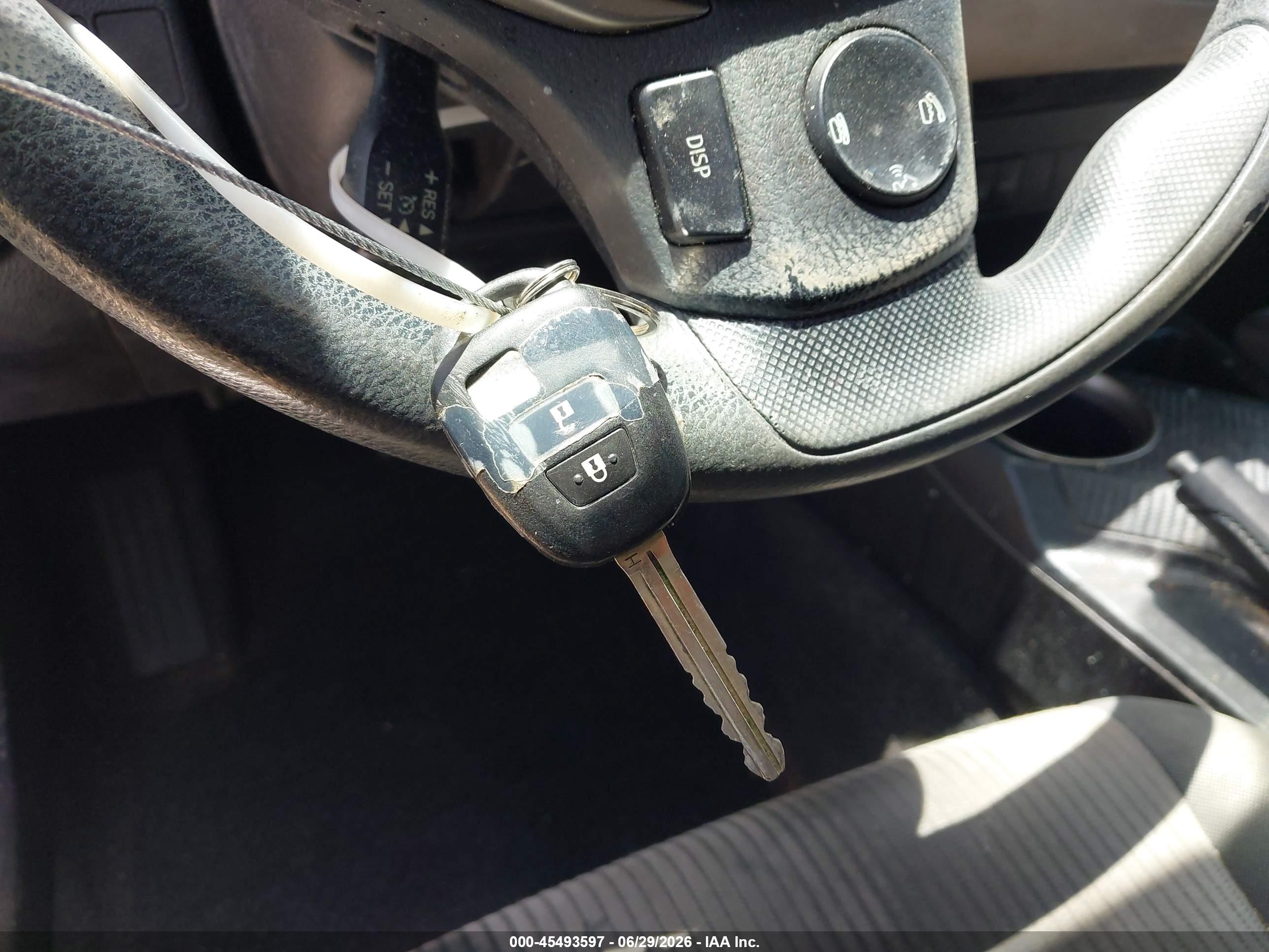 2014 Toyota Rav4 Le Silver vin: 2T3ZFREV6EW114165