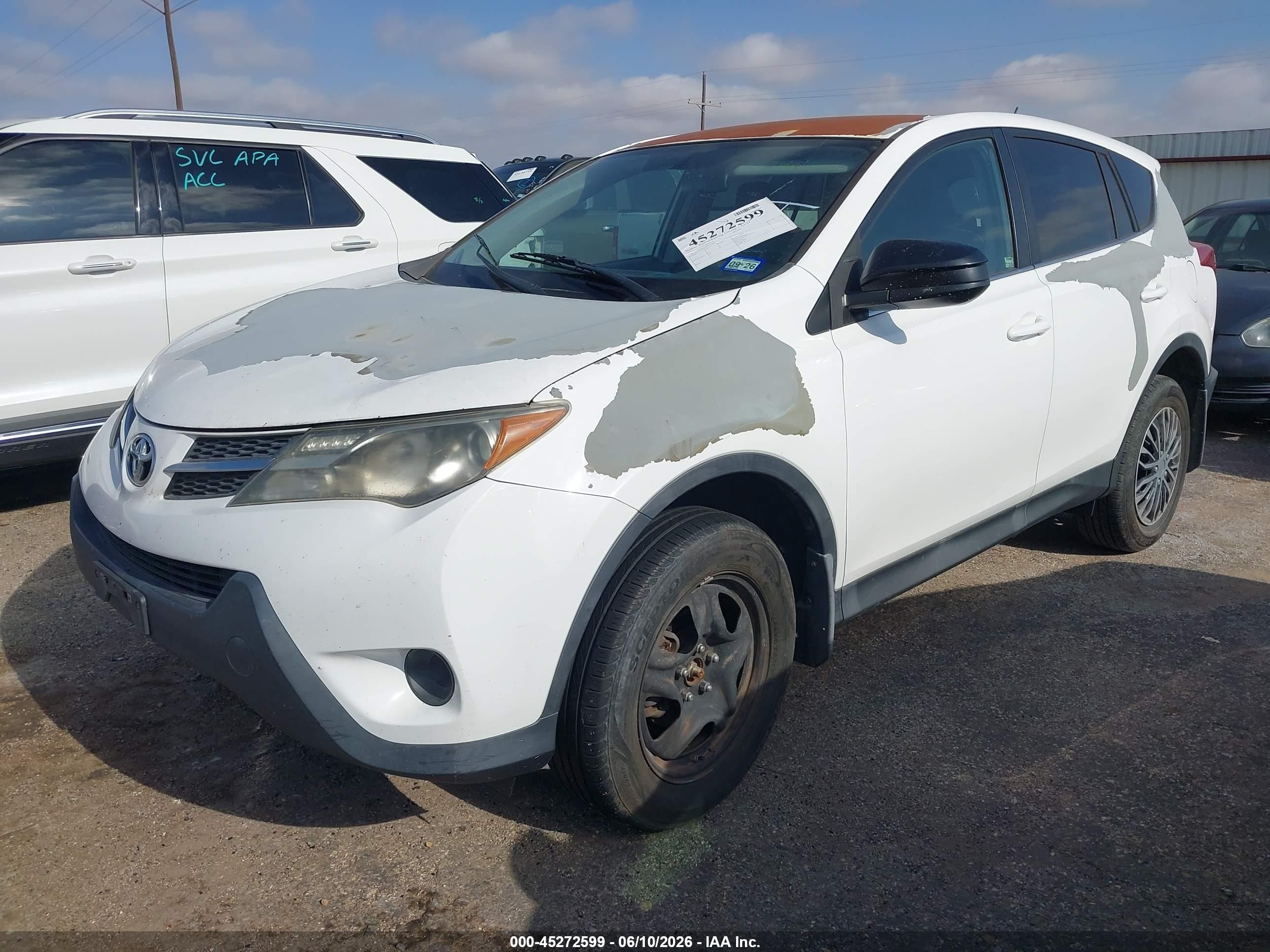 2015 Toyota Rav4 Le White vin: 2T3ZFREV6FW149807