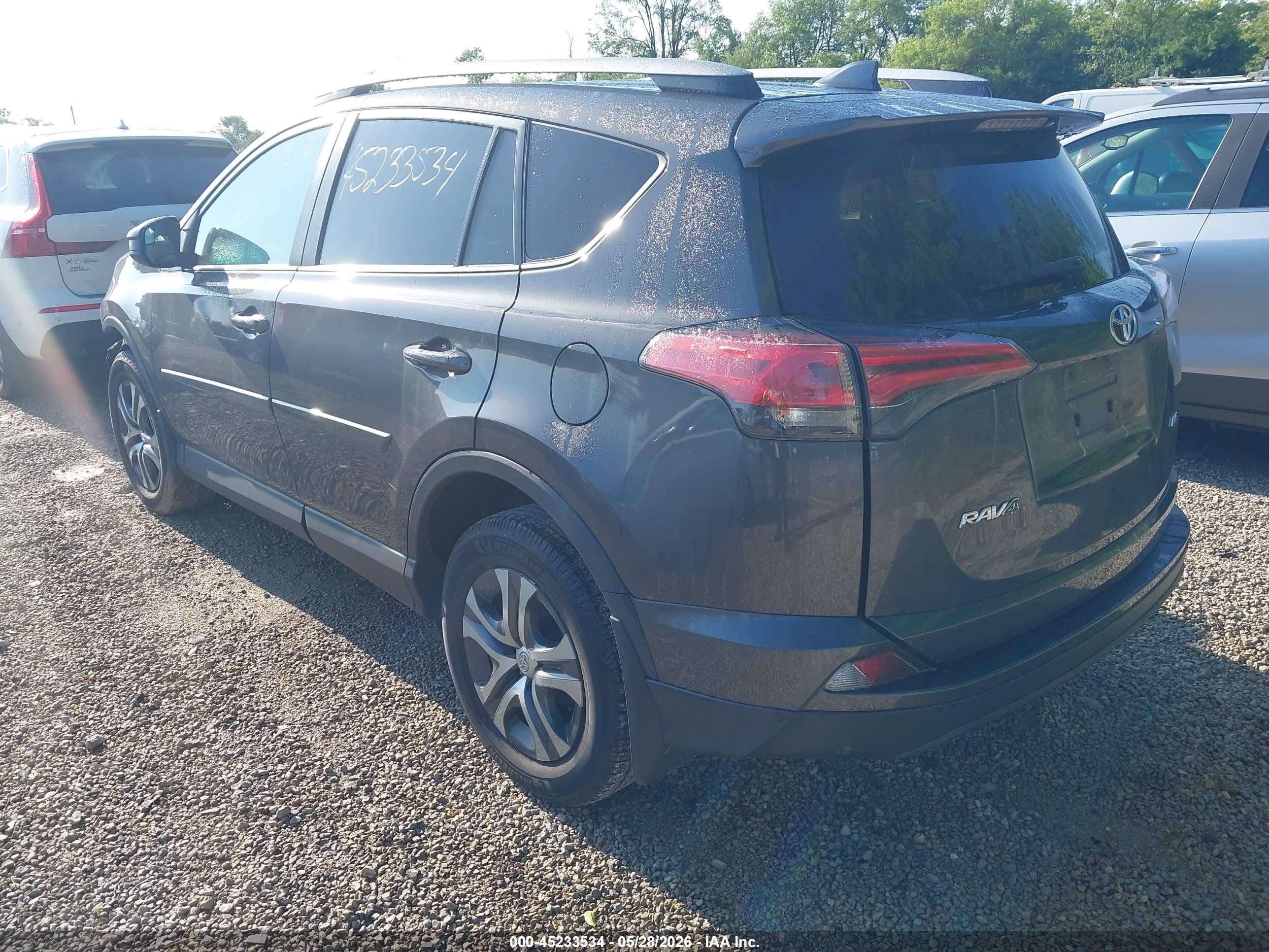 2018 Toyota Rav4 Le Gray vin: 2T3ZFREV6JW511370