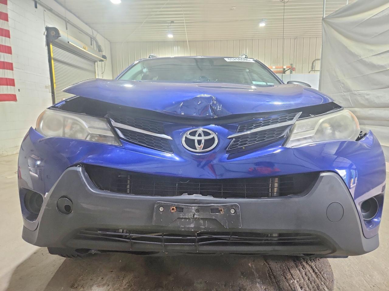 2014 Toyota Rav4 Le Blue vin: 2T3ZFREV7EW092967
