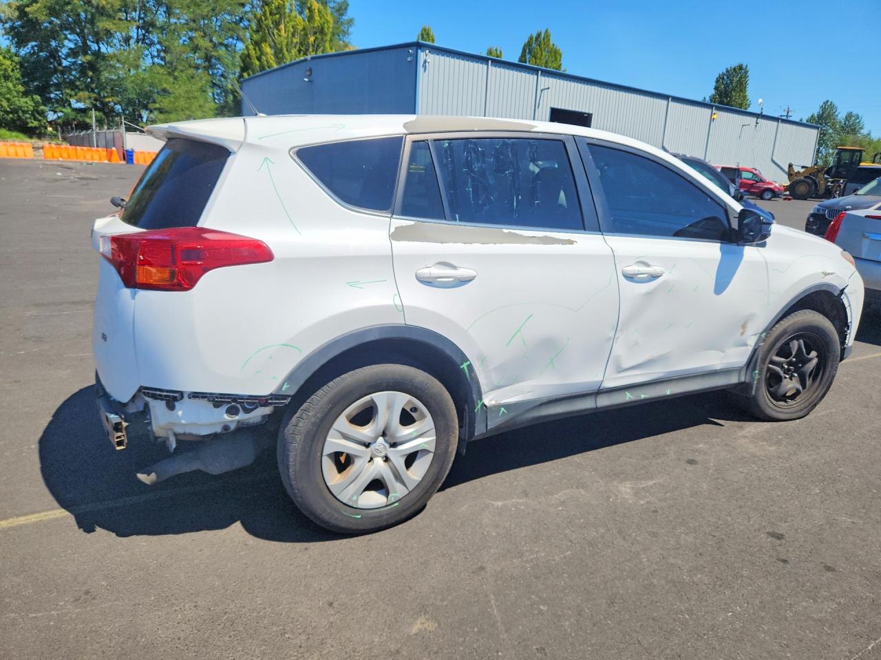 2014 Toyota Rav4 Le White vin: 2T3ZFREV7EW111338