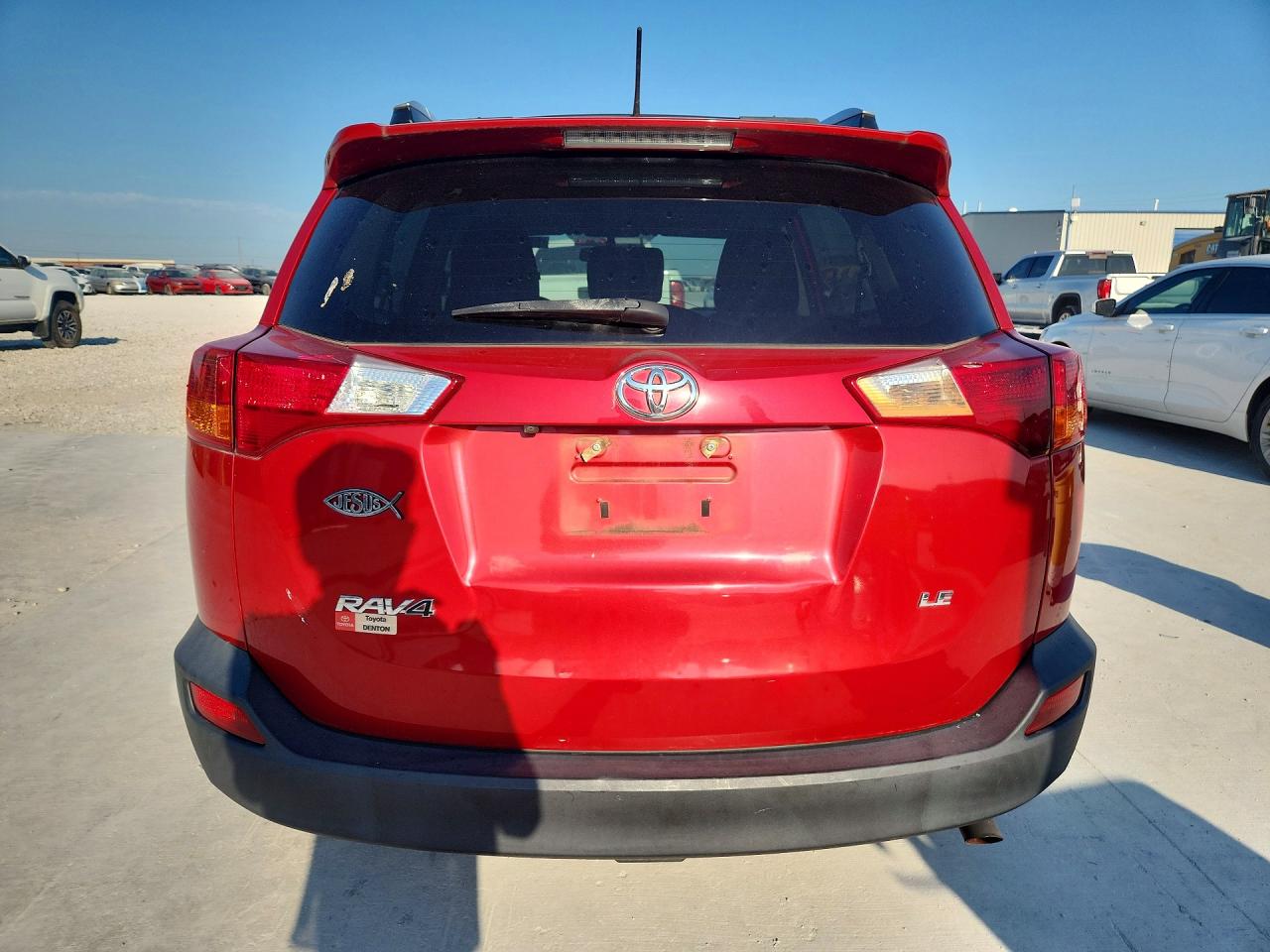 2014 Toyota Rav4 Le Red vin: 2T3ZFREV7EW117057