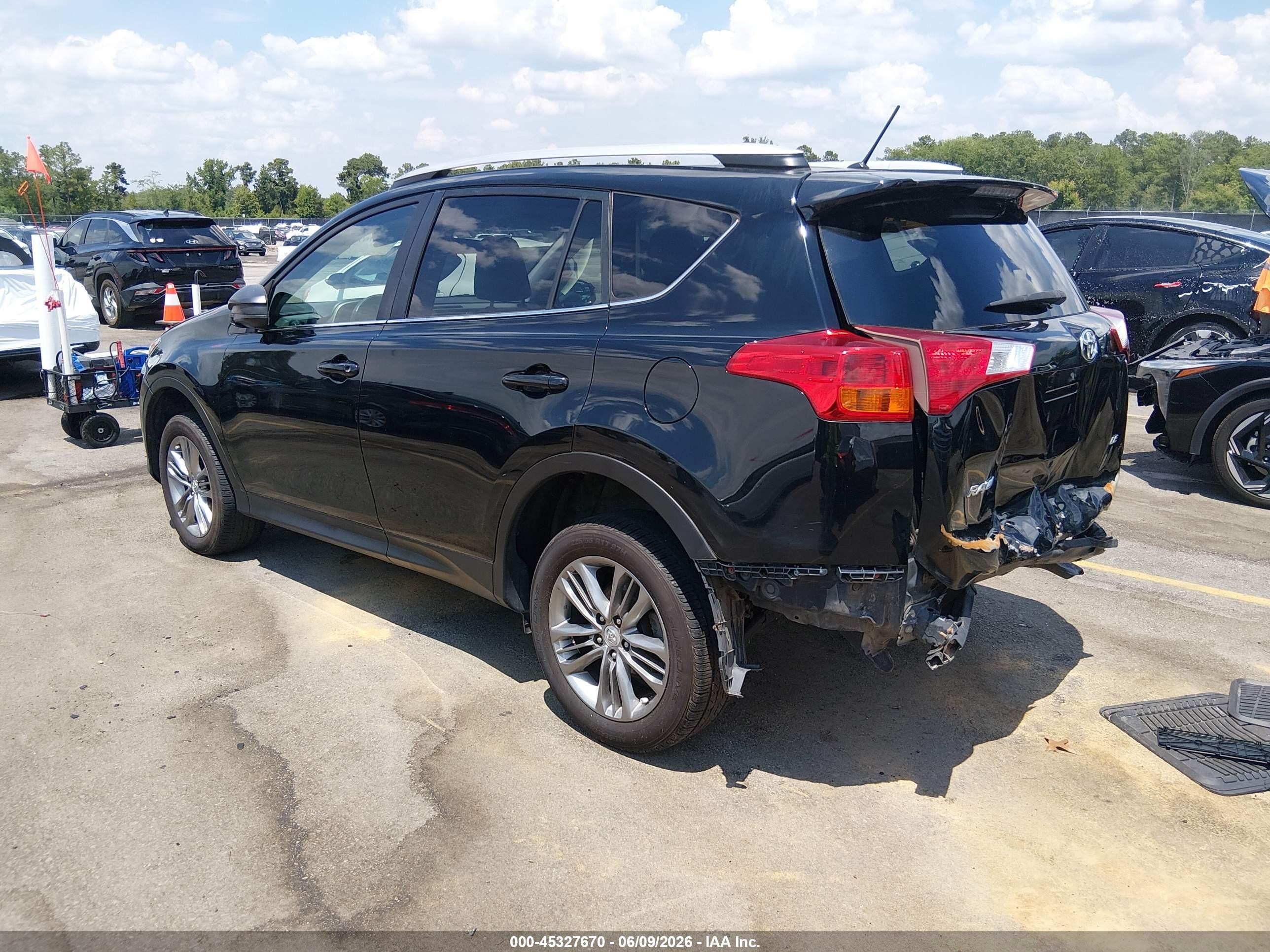 2015 Toyota Rav4 Le Black vin: 2T3ZFREV7FW130733