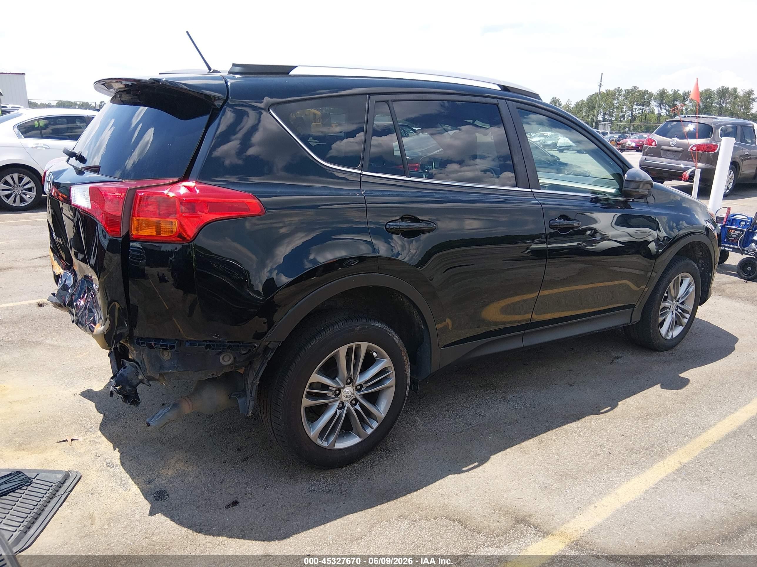 2015 Toyota Rav4 Le Black vin: 2T3ZFREV7FW130733