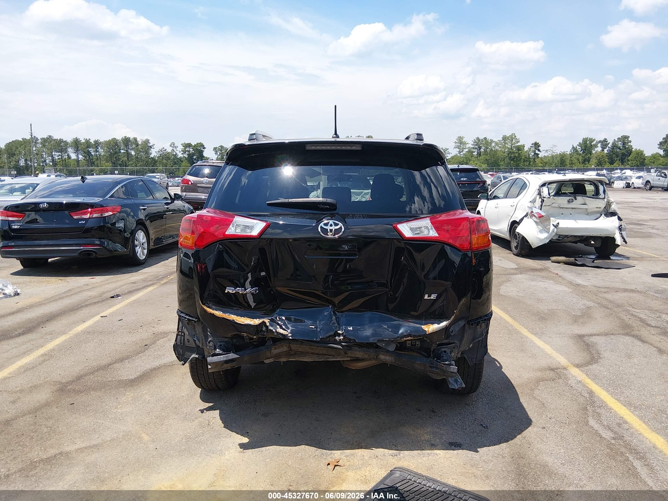 2015 Toyota Rav4 Le Black vin: 2T3ZFREV7FW130733
