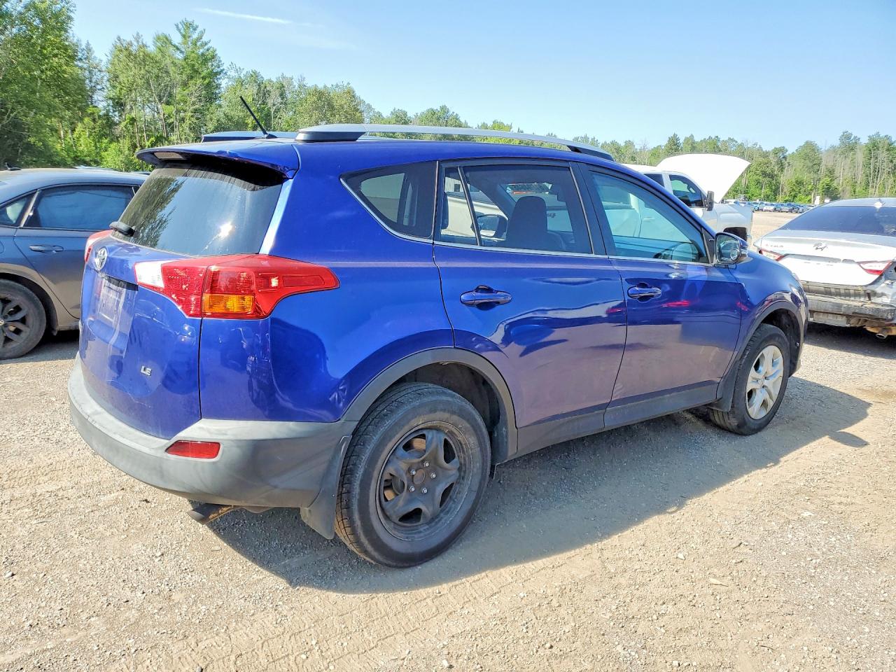 2015 Toyota Rav4 Le Blue vin: 2T3ZFREV7FW142963
