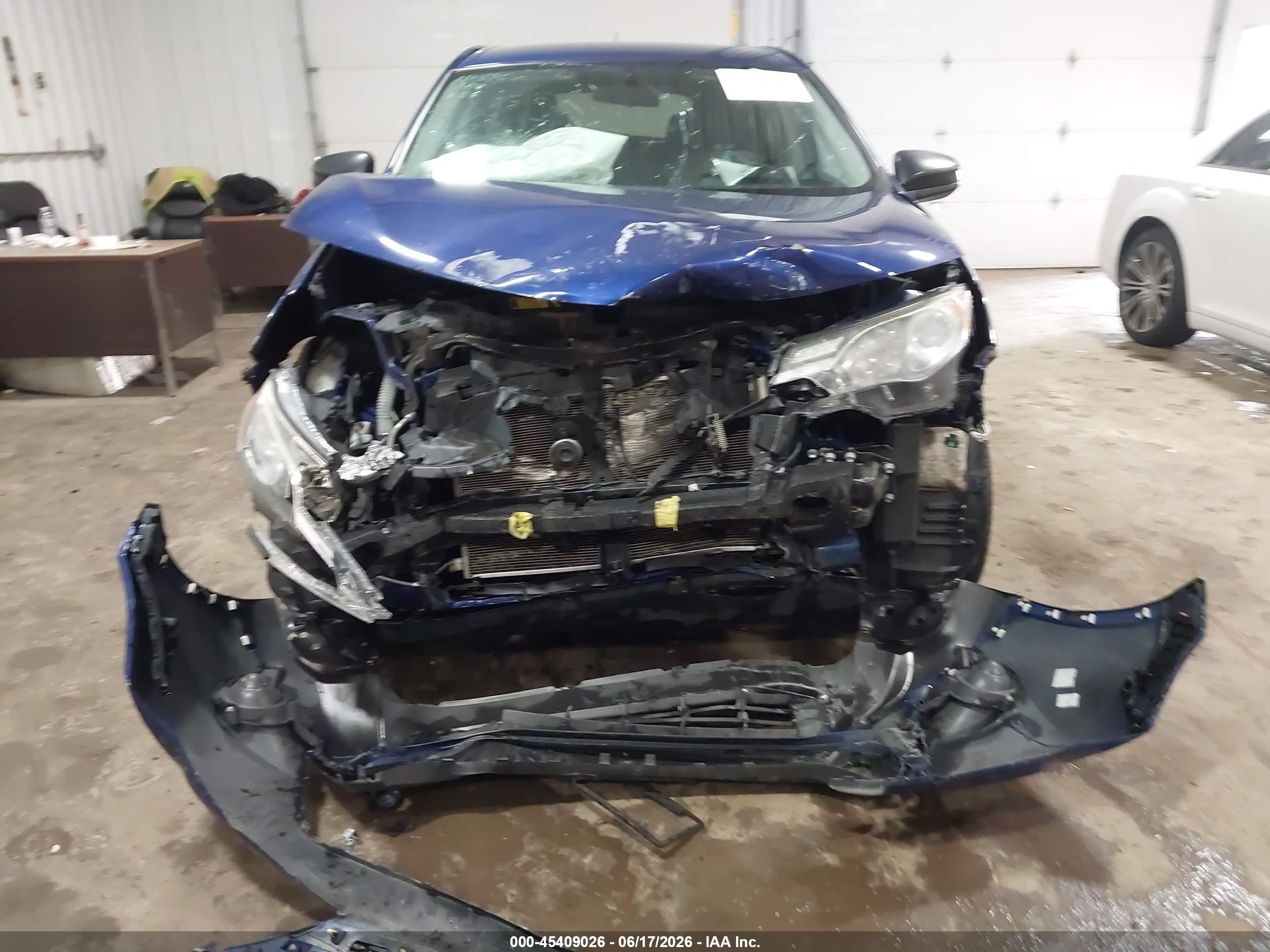 2015 Toyota Rav4 Le Синий vin: 2T3ZFREV7FW178734