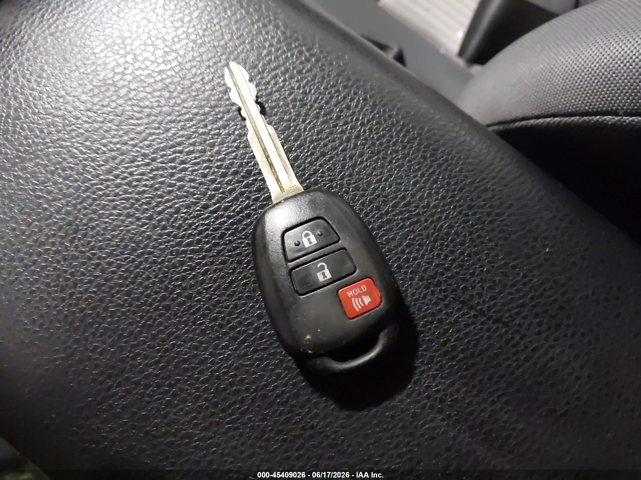 2015 Toyota Rav4 Le Синий vin: 2T3ZFREV7FW178734