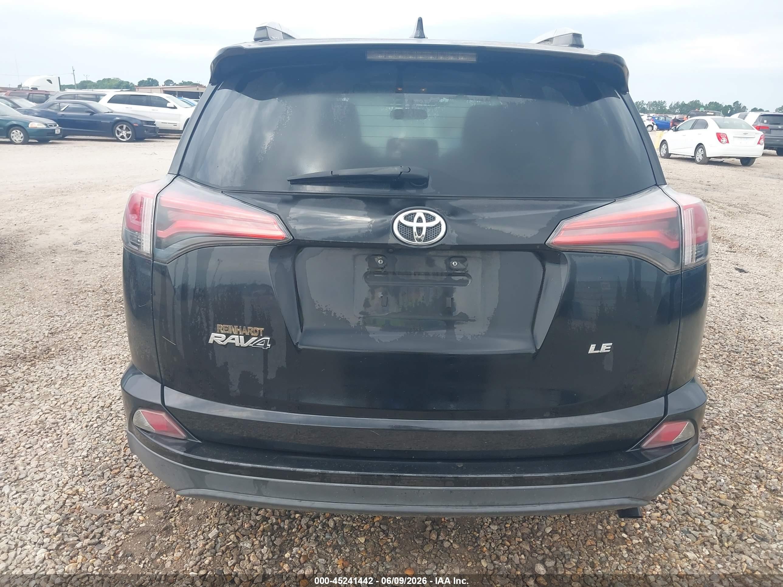 2016 Toyota Rav4 Le Black vin: 2T3ZFREV7GW268841