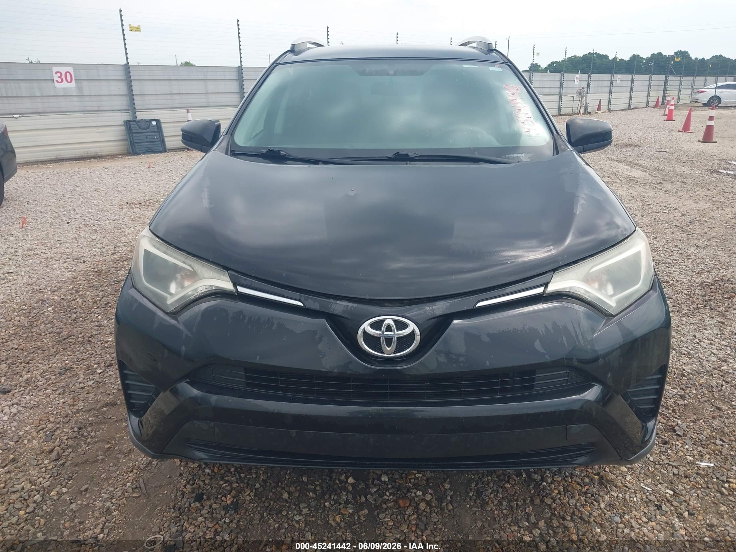 2016 Toyota Rav4 Le Black vin: 2T3ZFREV7GW268841
