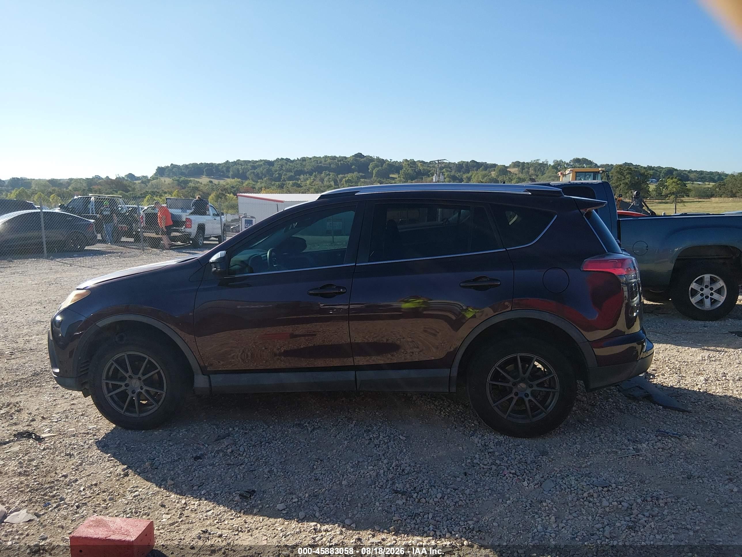 2016 Toyota Rav4 Le Black vin: 2T3ZFREV7GW278656