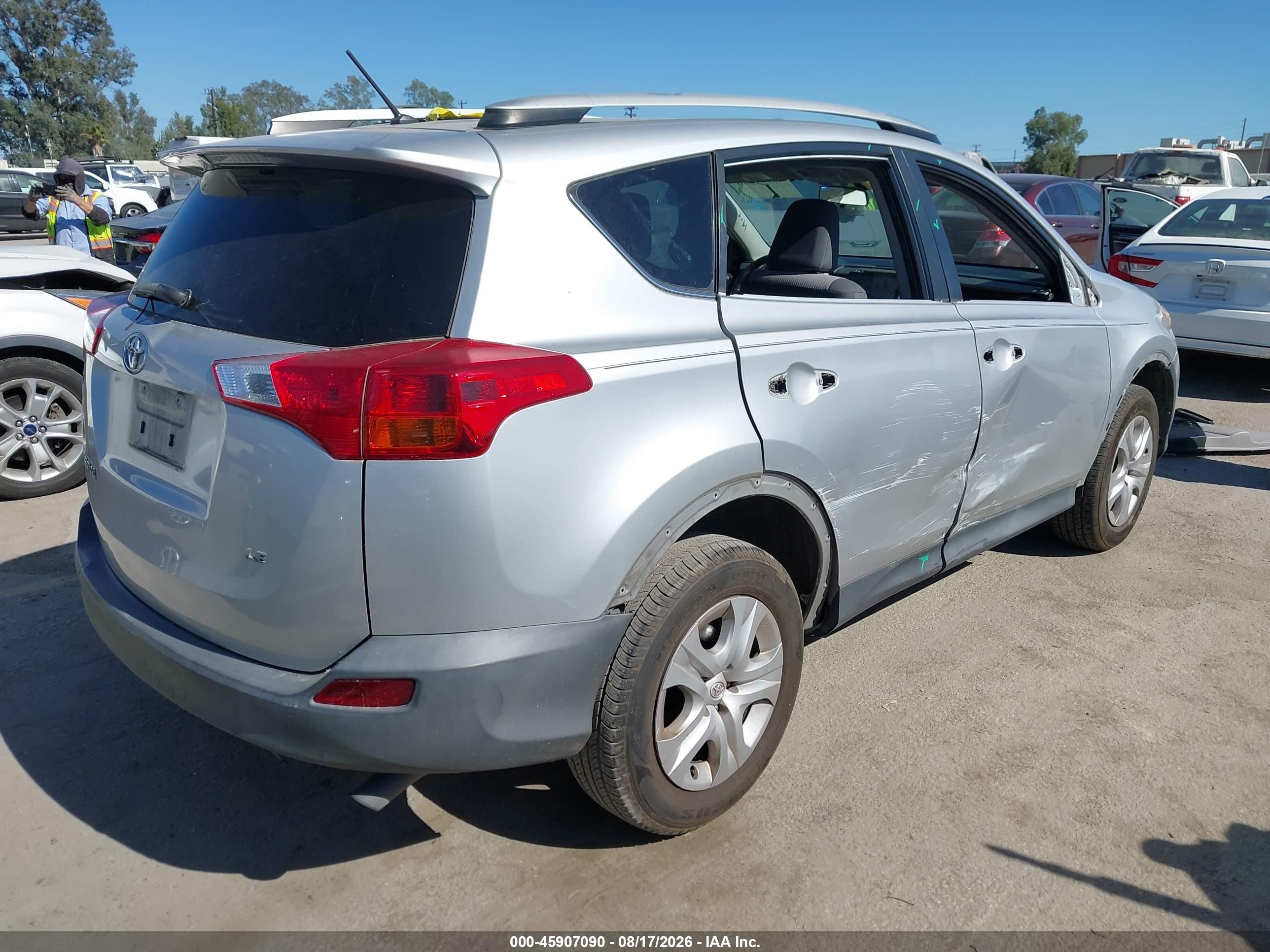 2013 Toyota Rav4 Le Silver vin: 2T3ZFREV8DW005754