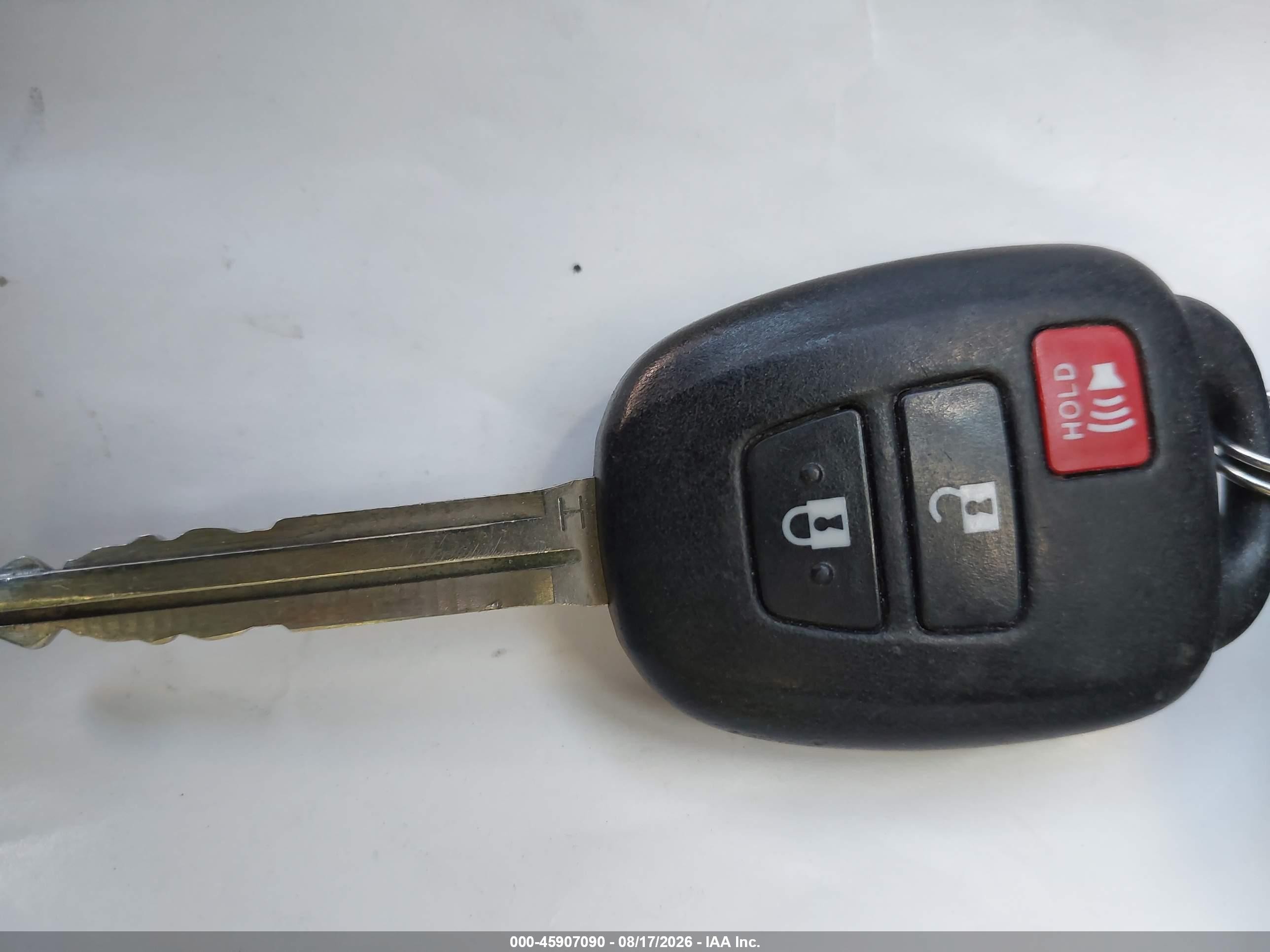 2013 Toyota Rav4 Le Silver vin: 2T3ZFREV8DW005754