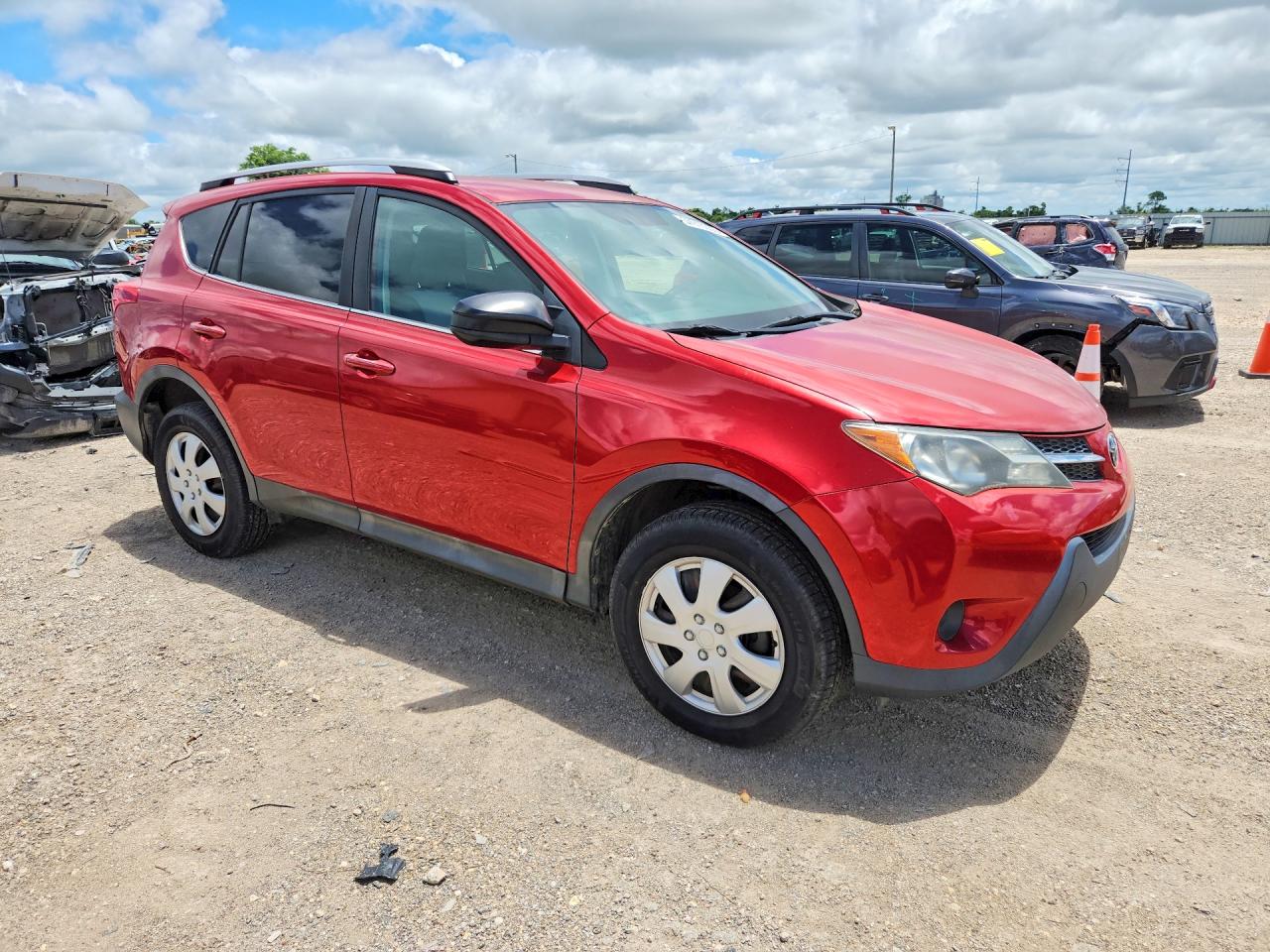 2014 Toyota Rav4 Le Red vin: 2T3ZFREV8EW083033