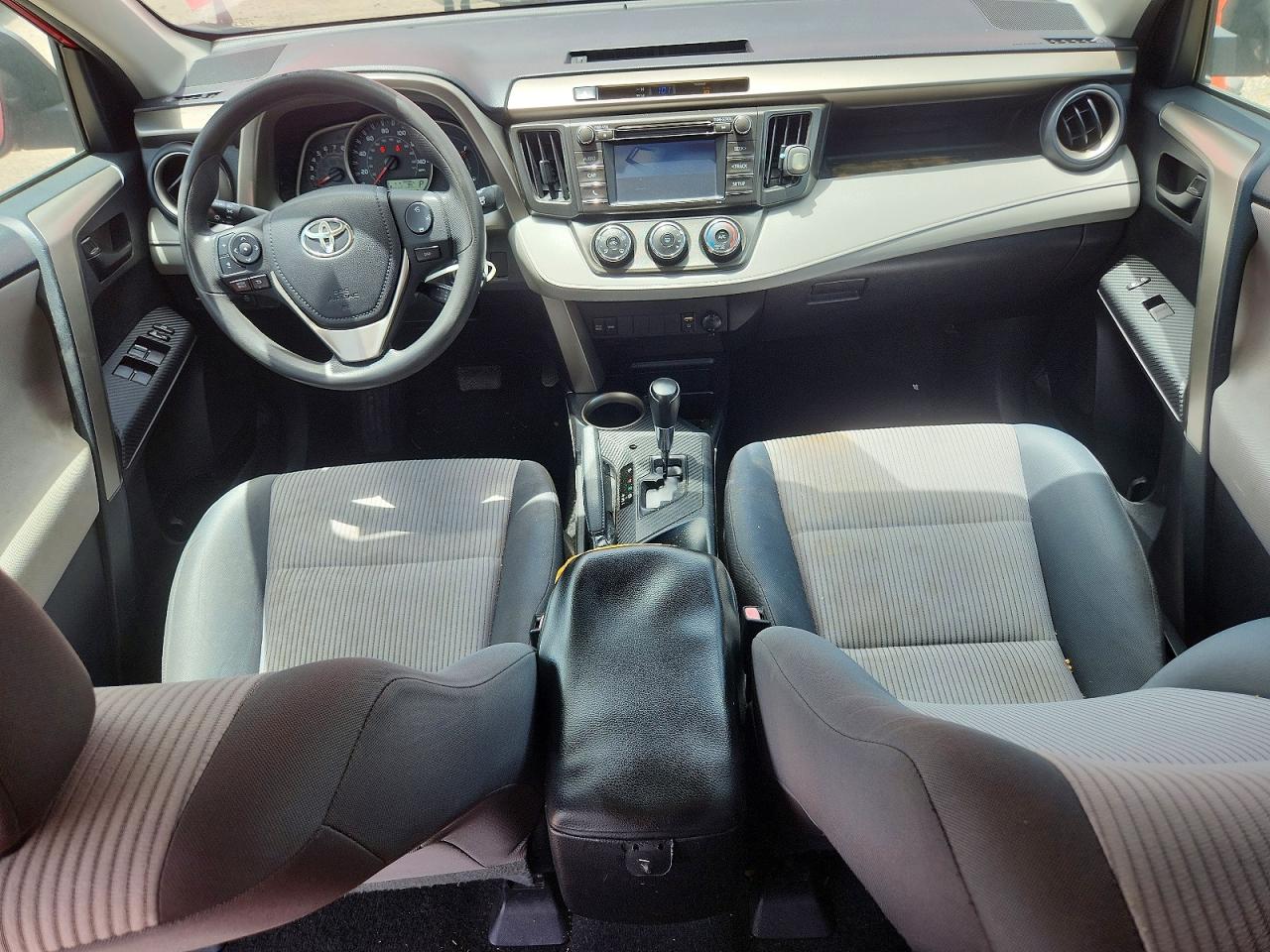 2014 Toyota Rav4 Le Red vin: 2T3ZFREV8EW083033