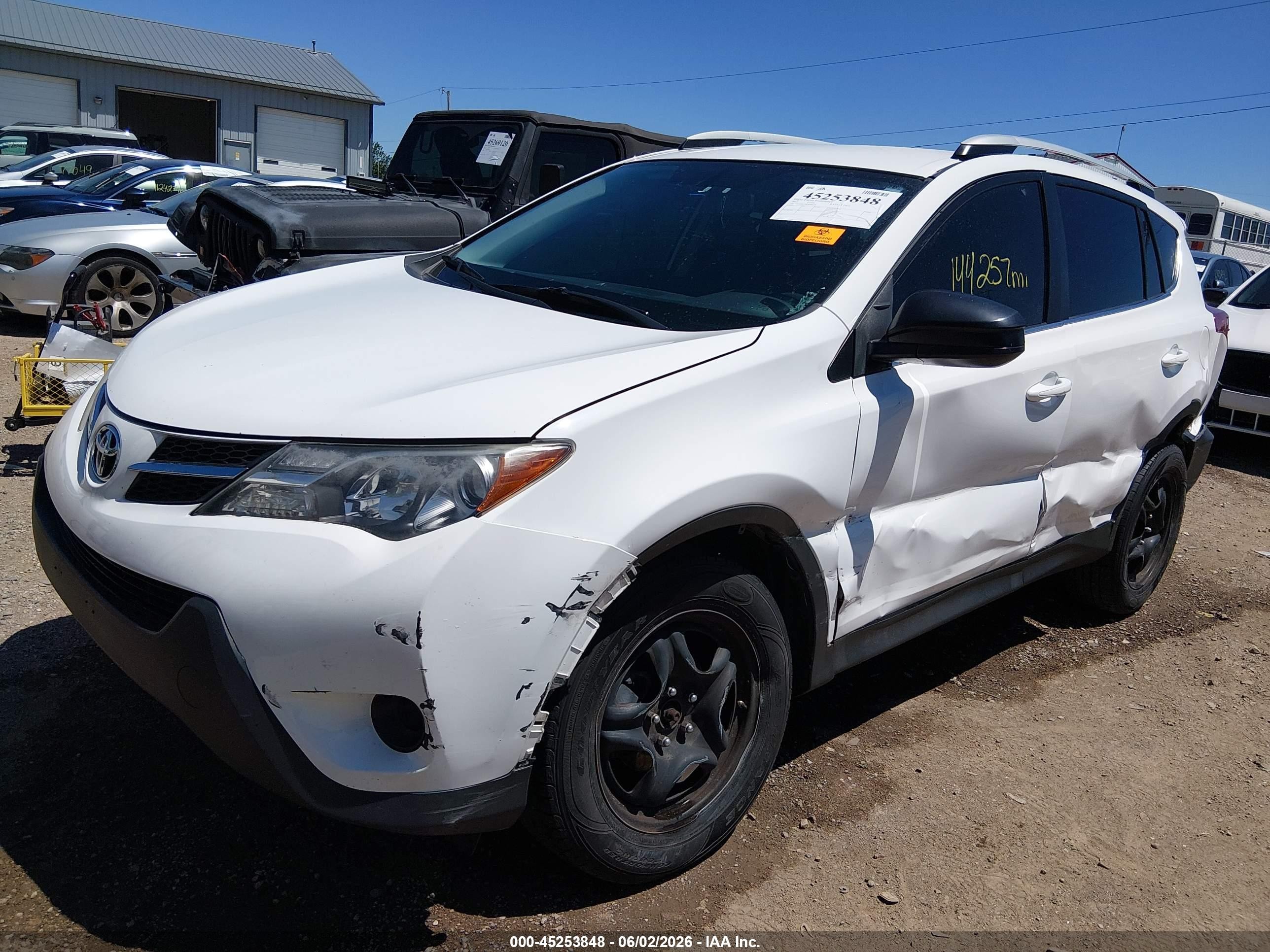 2014 Toyota Rav4 Le White vin: 2T3ZFREV8EW086272