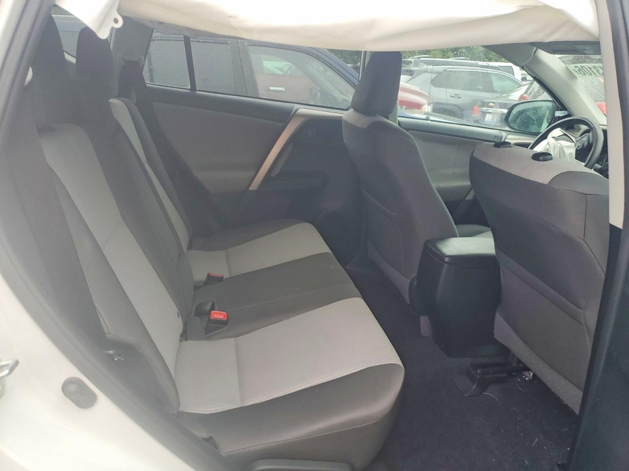 2014 Toyota Rav4 Le White vin: 2T3ZFREV8EW125958