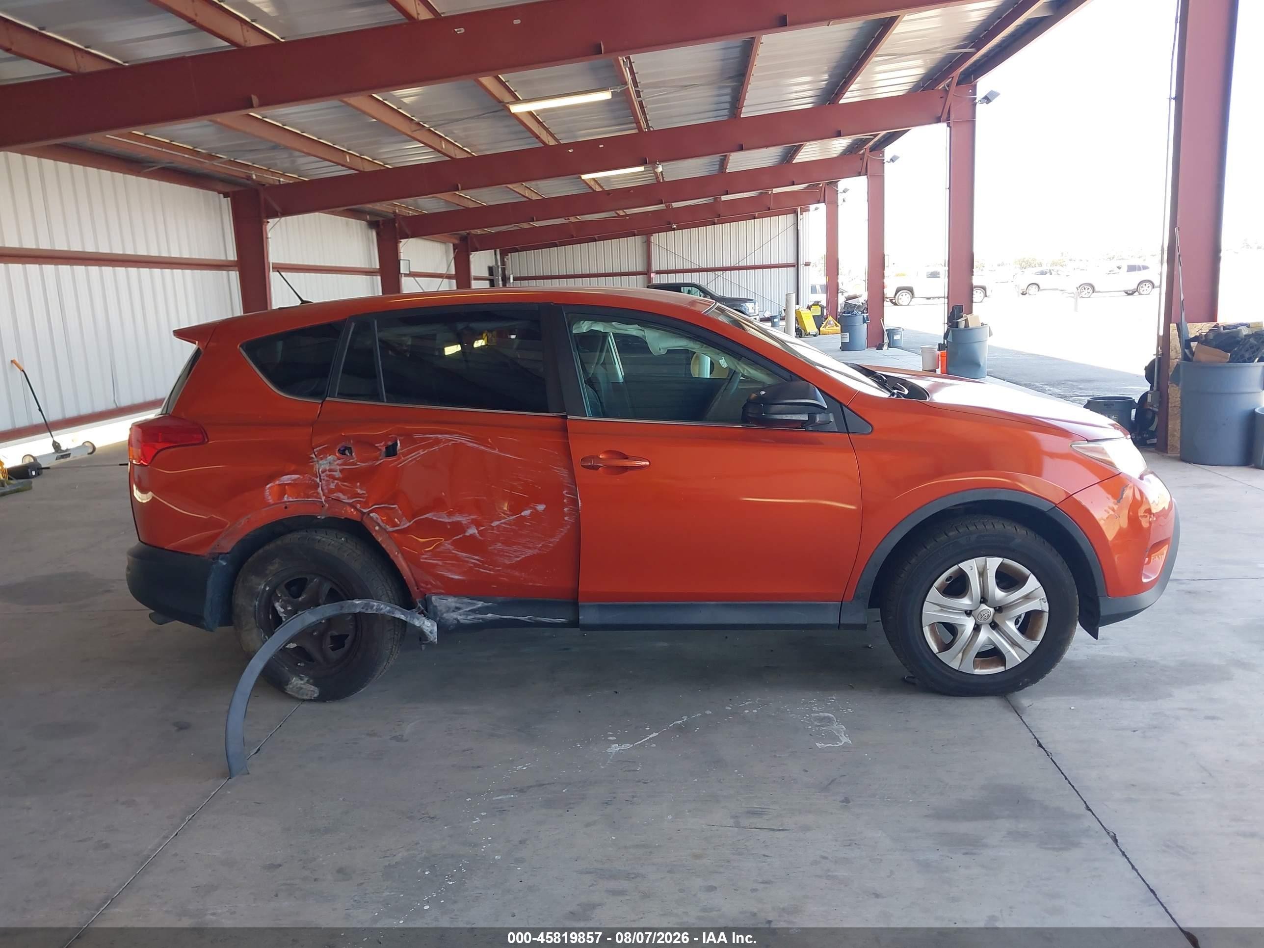 2015 Toyota Rav4 Le Orange vin: 2T3ZFREV8FW141711