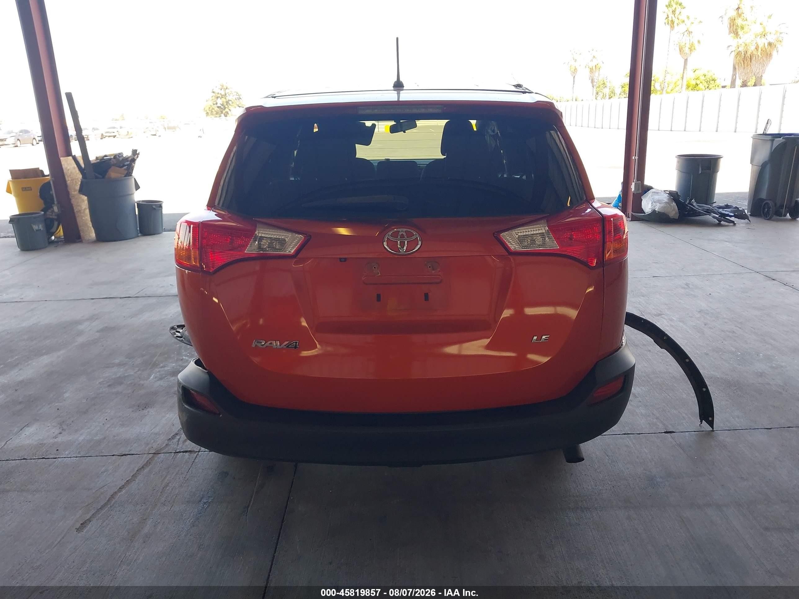 2015 Toyota Rav4 Le Orange vin: 2T3ZFREV8FW141711