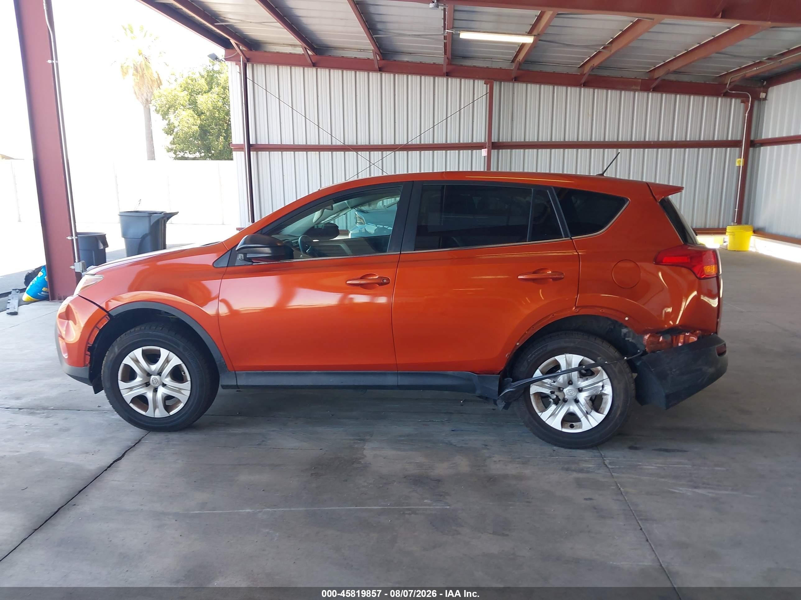 2015 Toyota Rav4 Le Orange vin: 2T3ZFREV8FW141711