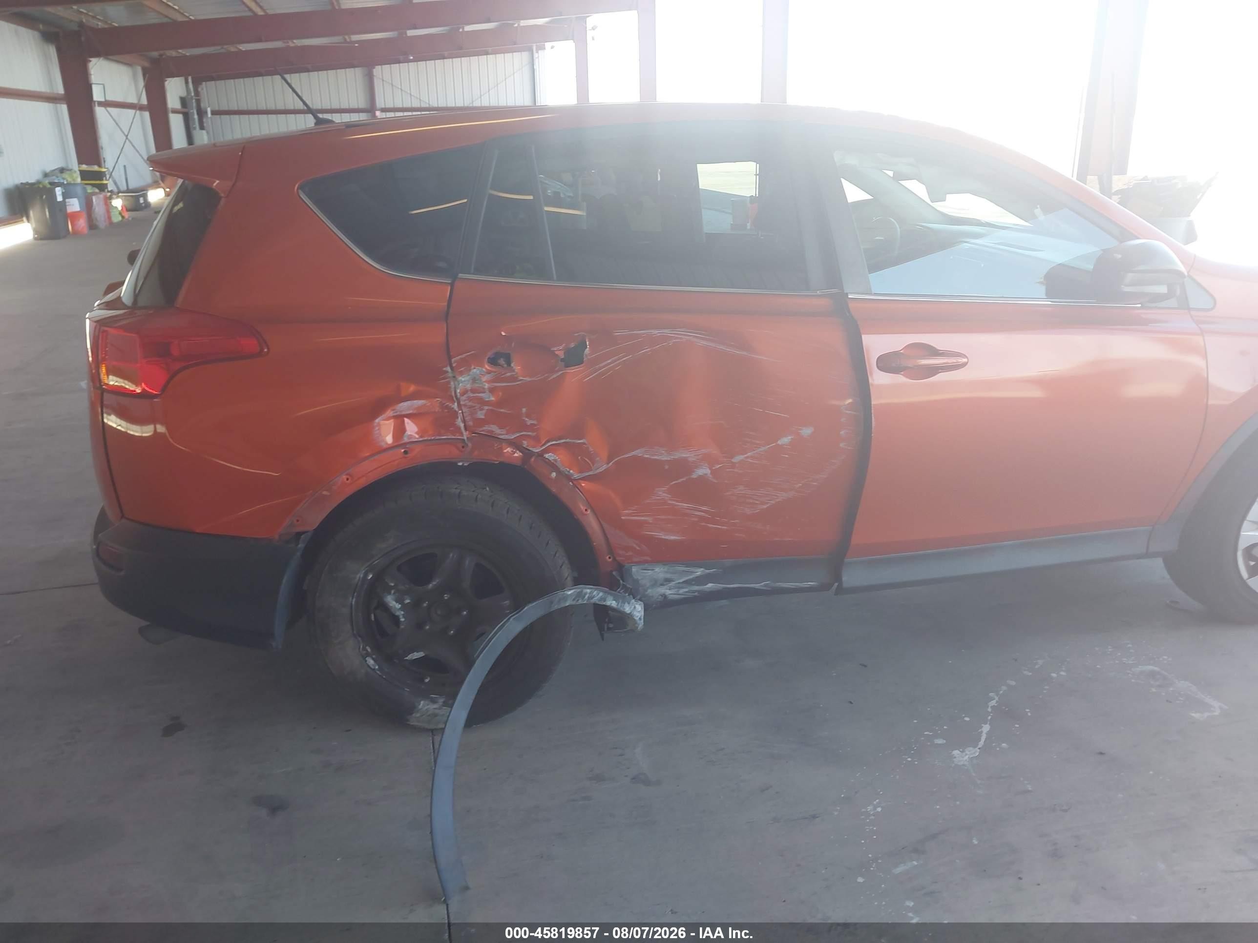 2015 Toyota Rav4 Le Orange vin: 2T3ZFREV8FW141711