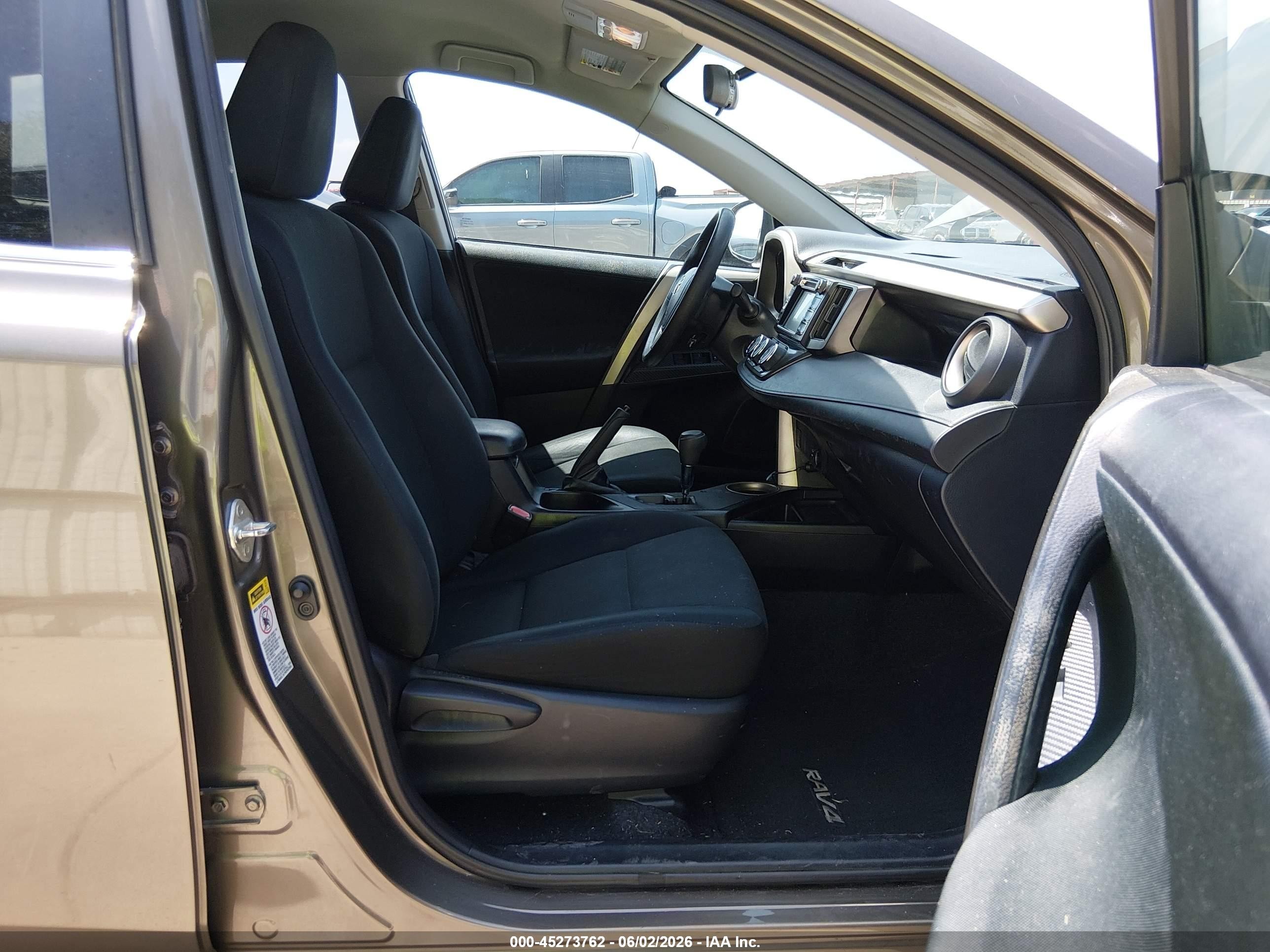 2015 Toyota Rav4 Le Brown vin: 2T3ZFREV8FW143426