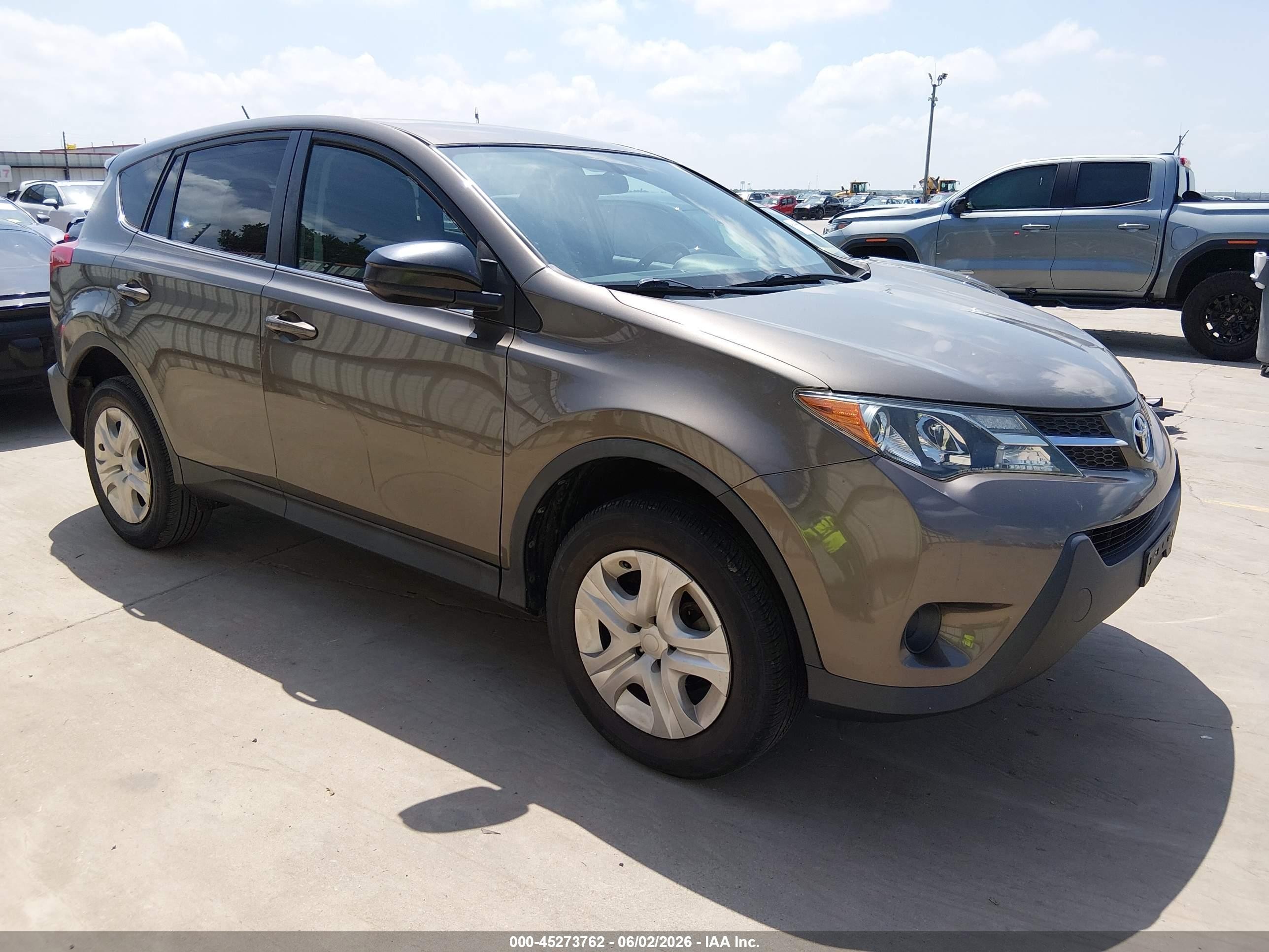 2015 Toyota Rav4 Le Brown vin: 2T3ZFREV8FW143426