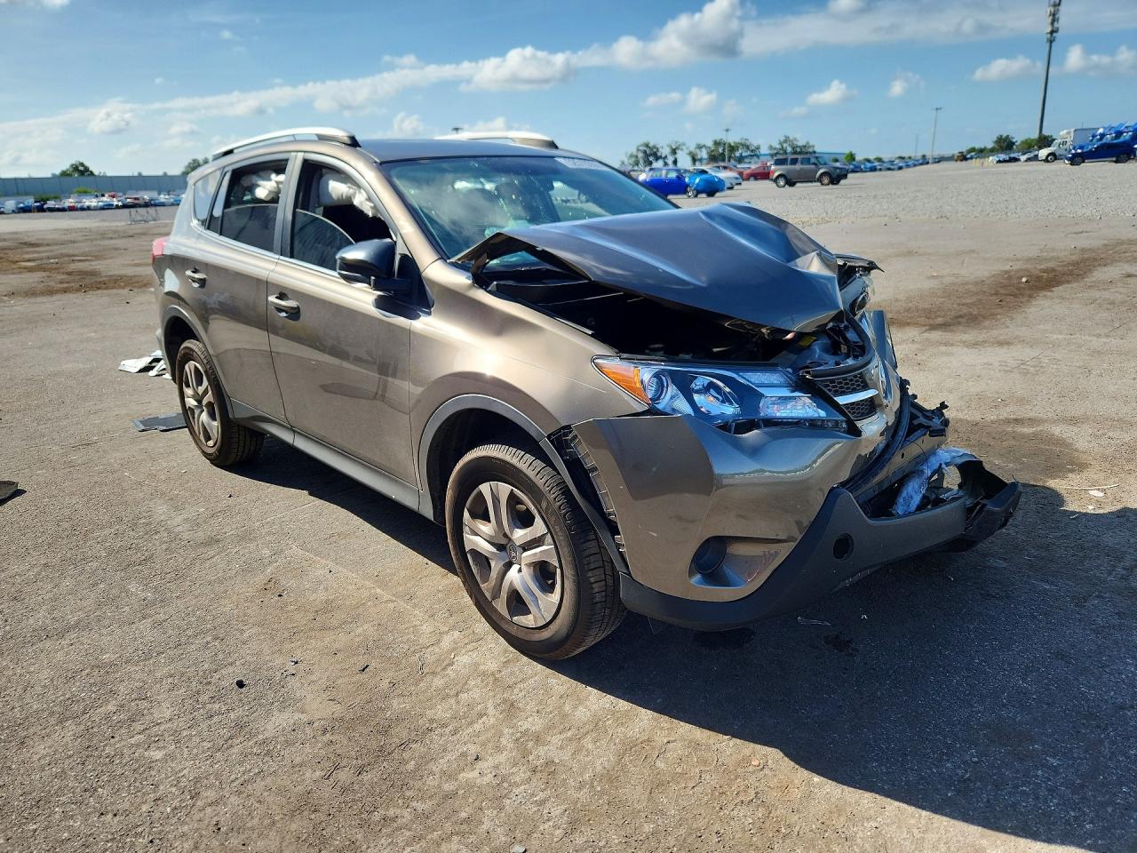 2015 Toyota Rav4 Le Brown vin: 2T3ZFREV8FW148819