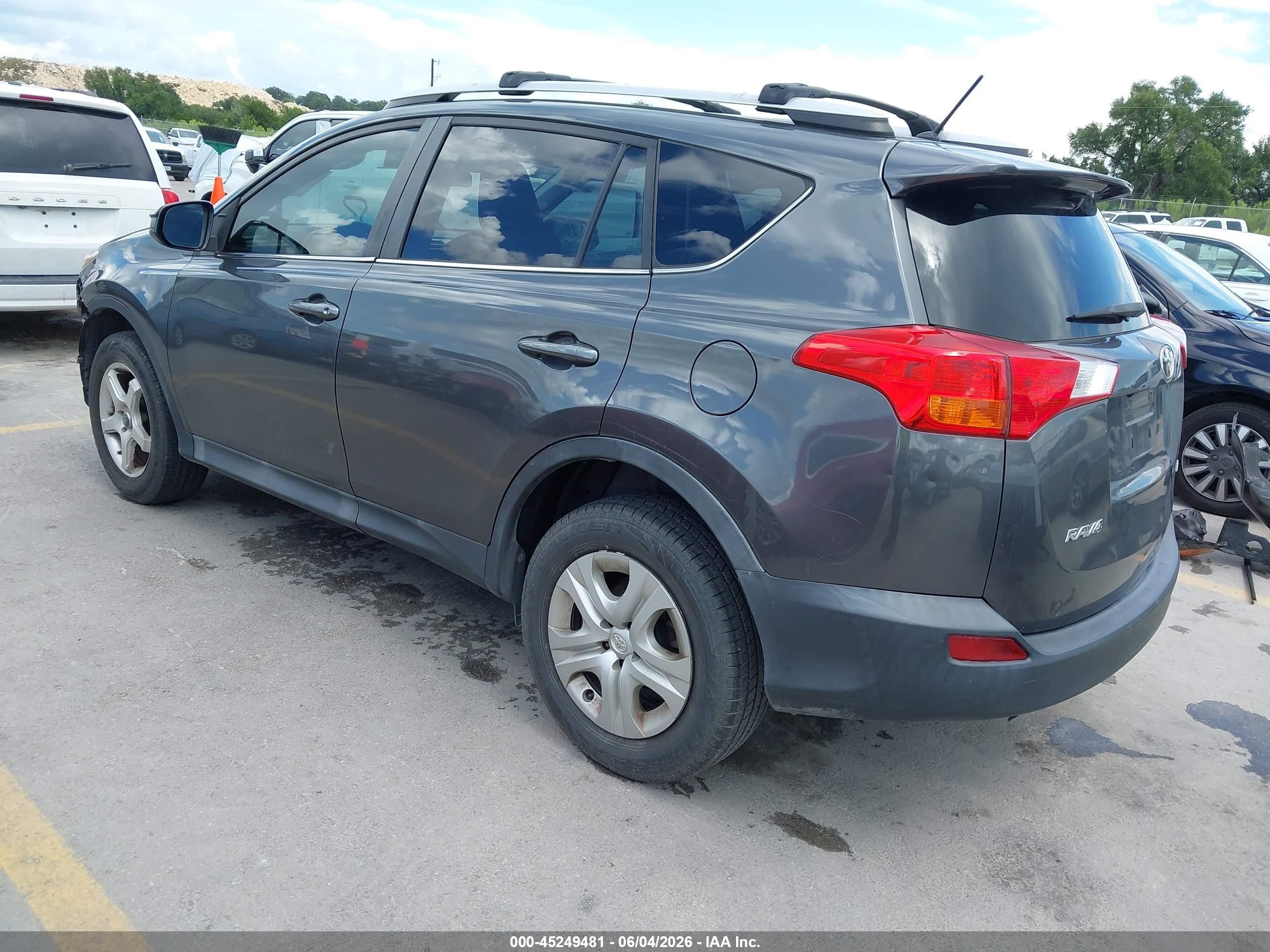 2015 Toyota Rav4 Le Gray vin: 2T3ZFREV8FW151722