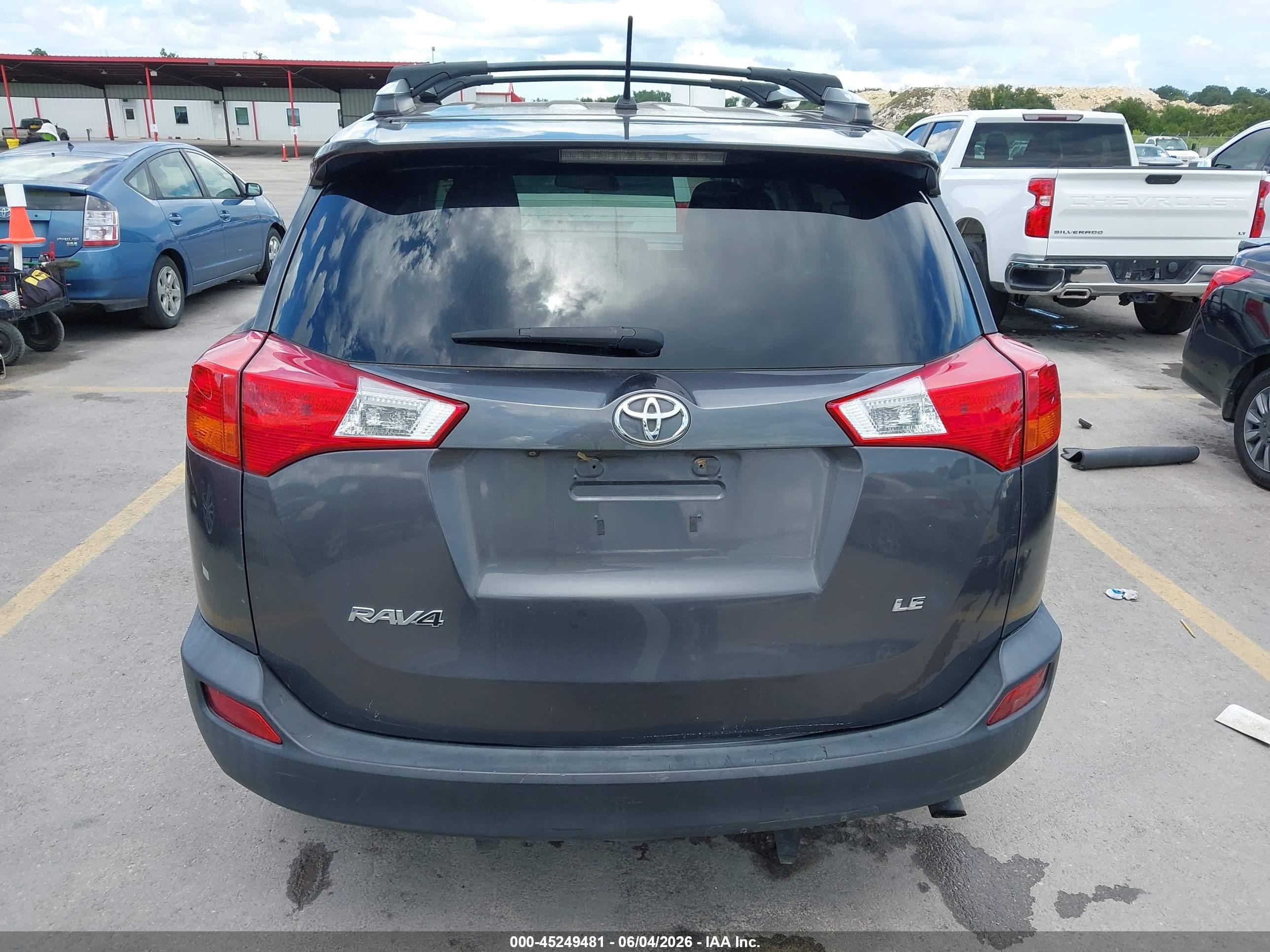 2015 Toyota Rav4 Le Gray vin: 2T3ZFREV8FW151722