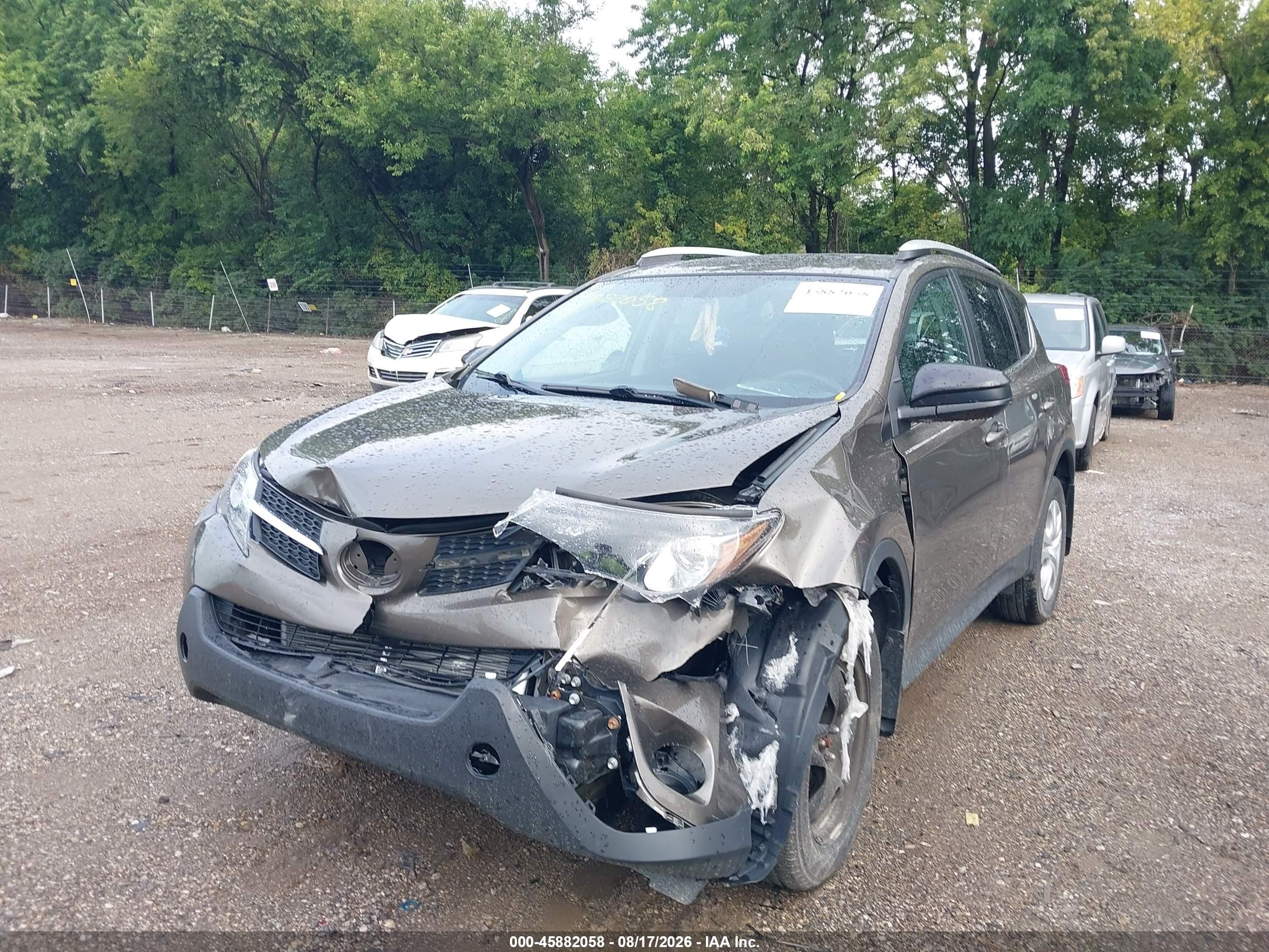 2015 Toyota Rav4 Le Brown vin: 2T3ZFREV8FW200658