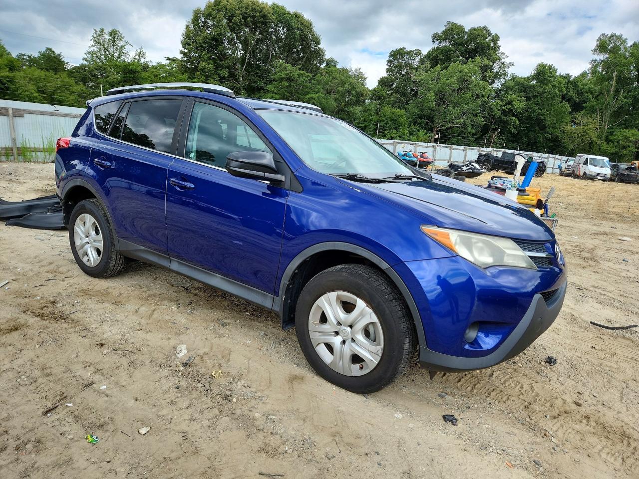 2015 Toyota Rav4 Le Blue vin: 2T3ZFREV8FW220926