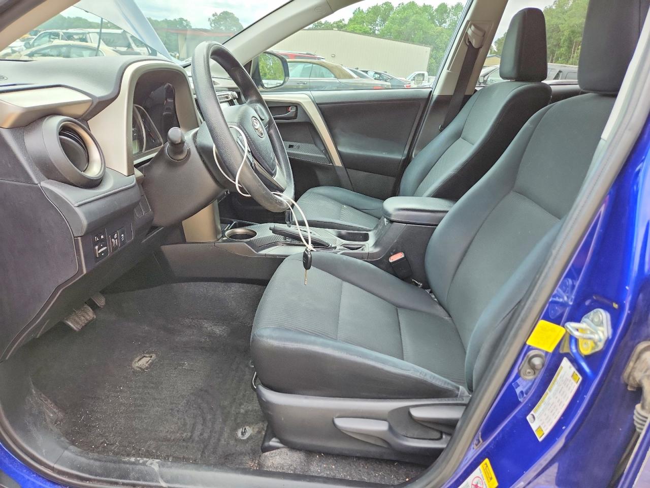 2015 Toyota Rav4 Le Blue vin: 2T3ZFREV8FW220926