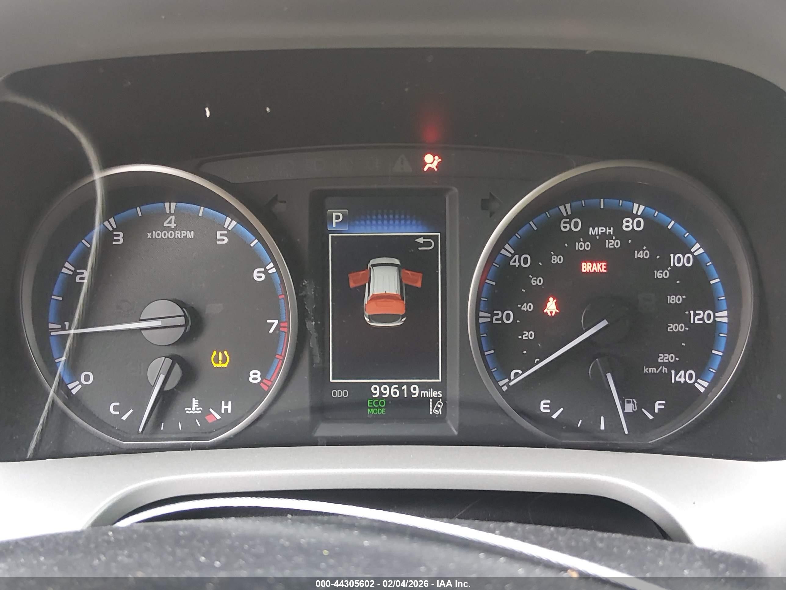 2018 Toyota Rav4 Le Red vin: 2T3ZFREV8JW521124