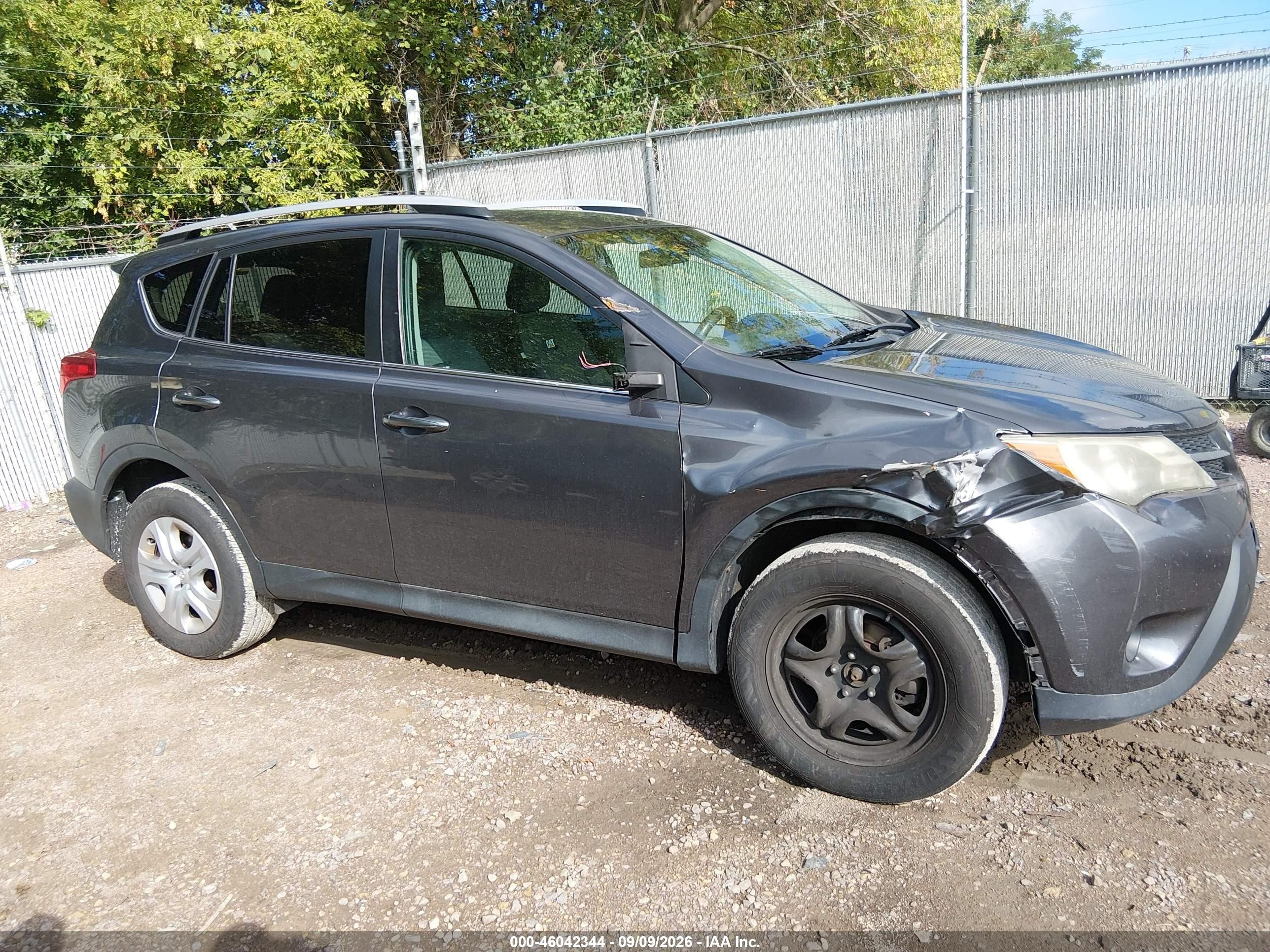 2013 Toyota Rav4 Le Gray vin: 2T3ZFREV9DW041520
