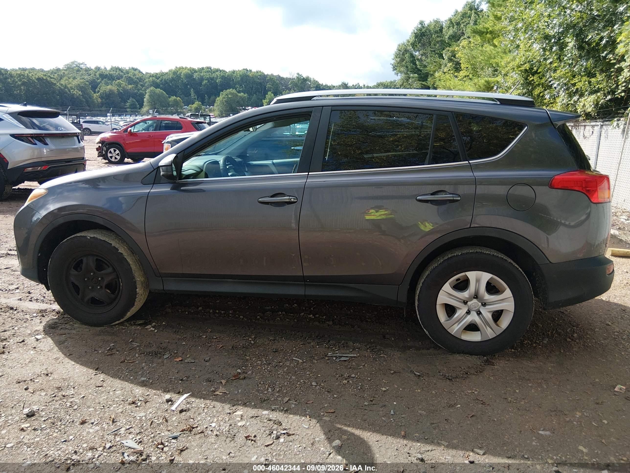 2013 Toyota Rav4 Le Gray vin: 2T3ZFREV9DW041520