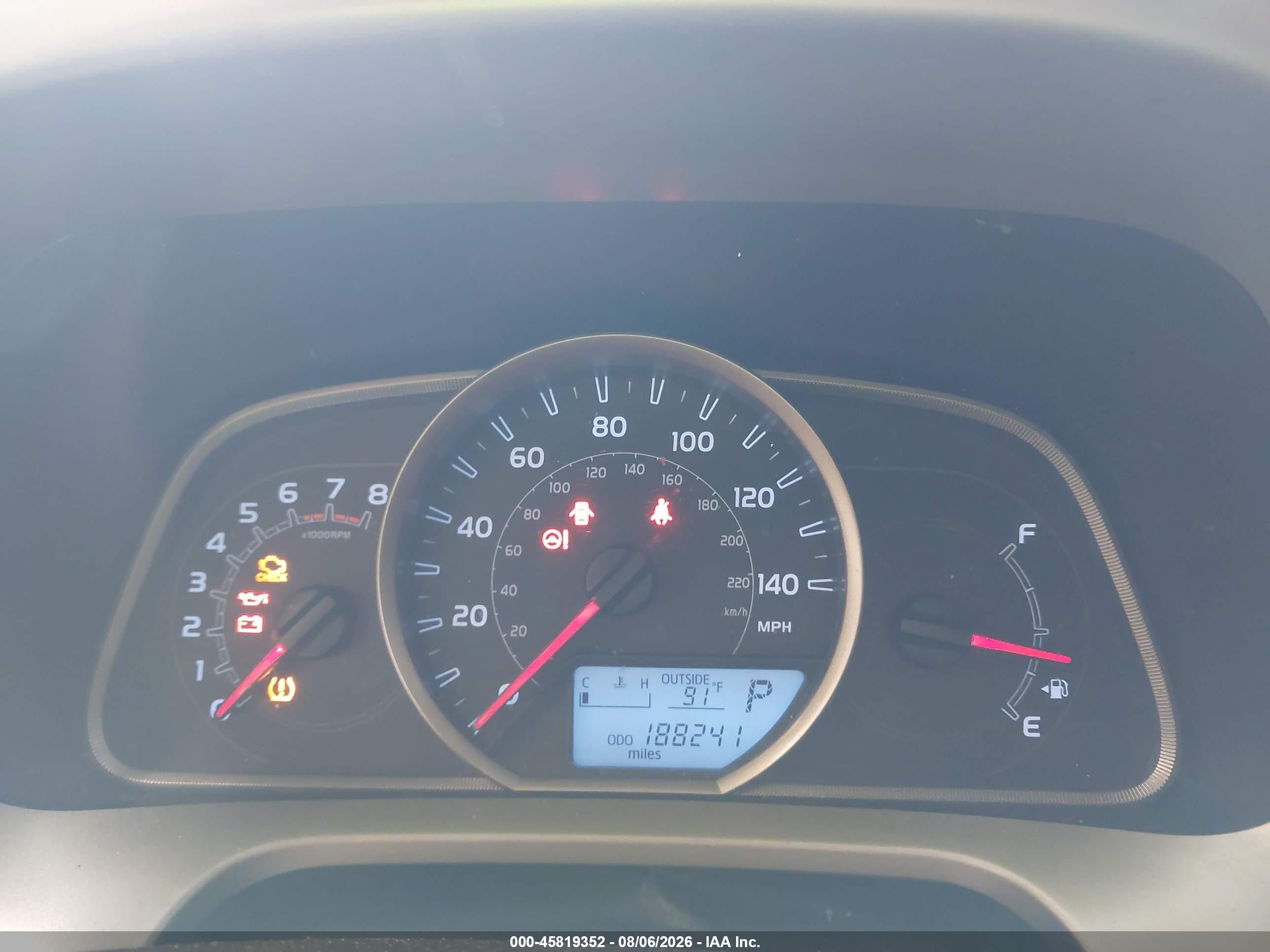 2014 Toyota Rav4 Le White vin: 2T3ZFREV9EW078200