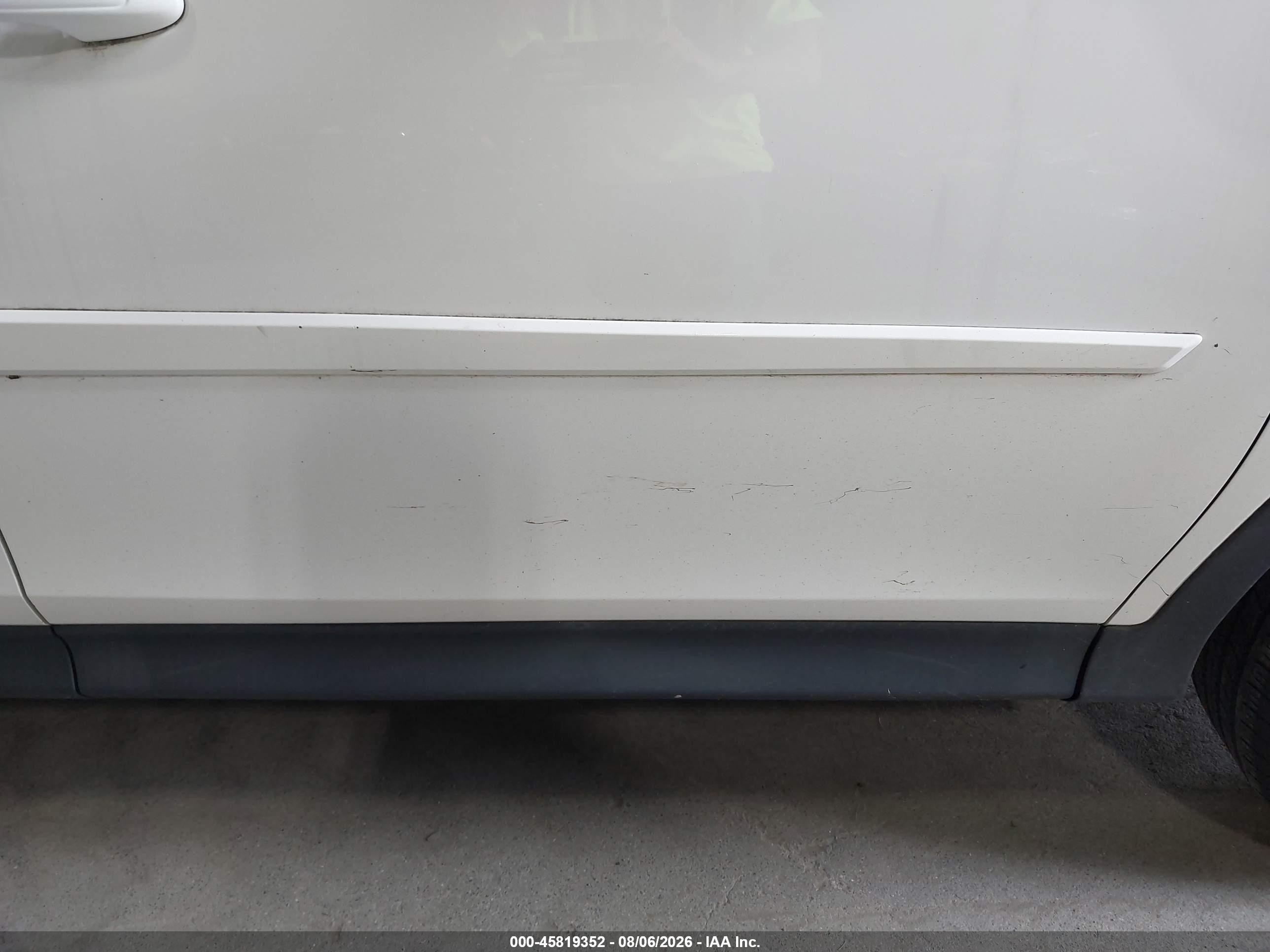 2014 Toyota Rav4 Le White vin: 2T3ZFREV9EW078200