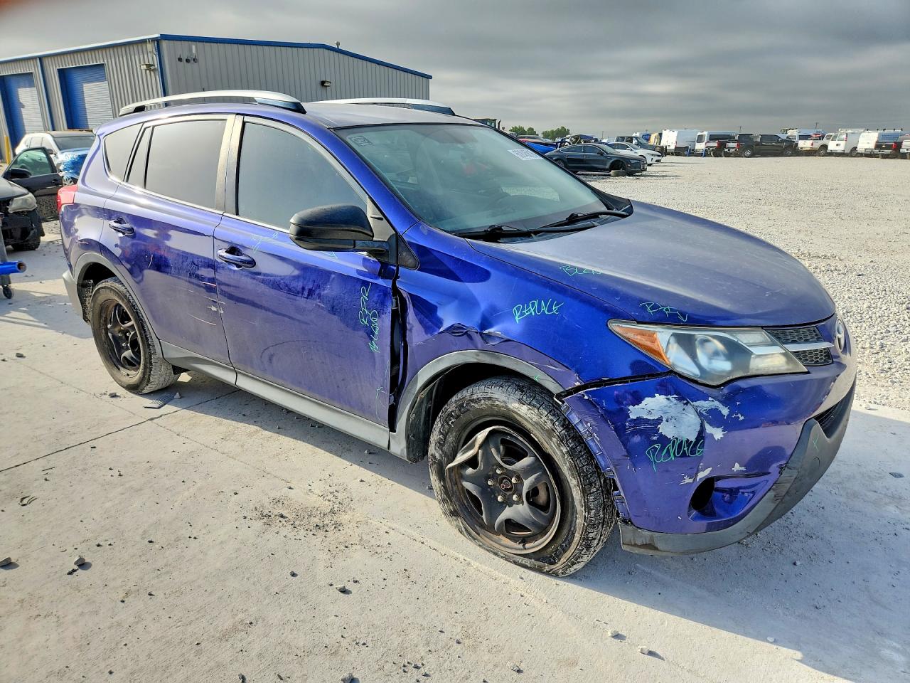 2014 Toyota Rav4 Le Blue vin: 2T3ZFREV9EW087849