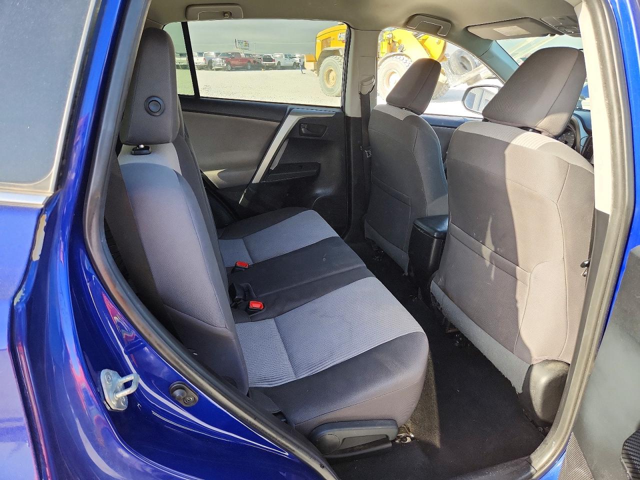 2014 Toyota Rav4 Le Blue vin: 2T3ZFREV9EW087849